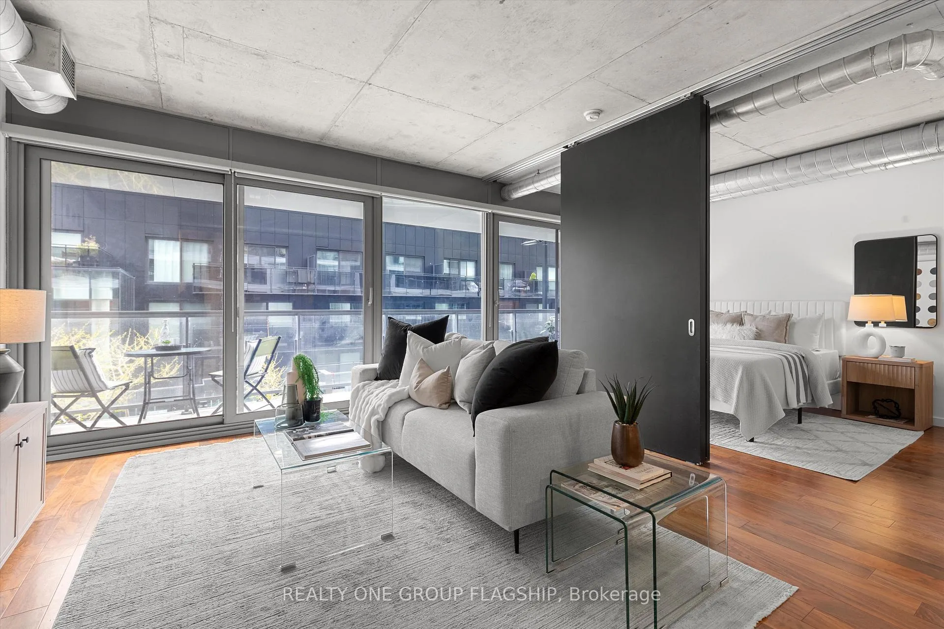 Photo 9 of Unit 409, 32 Trolley Crescent, Toronto, Moss Park — HOMEH