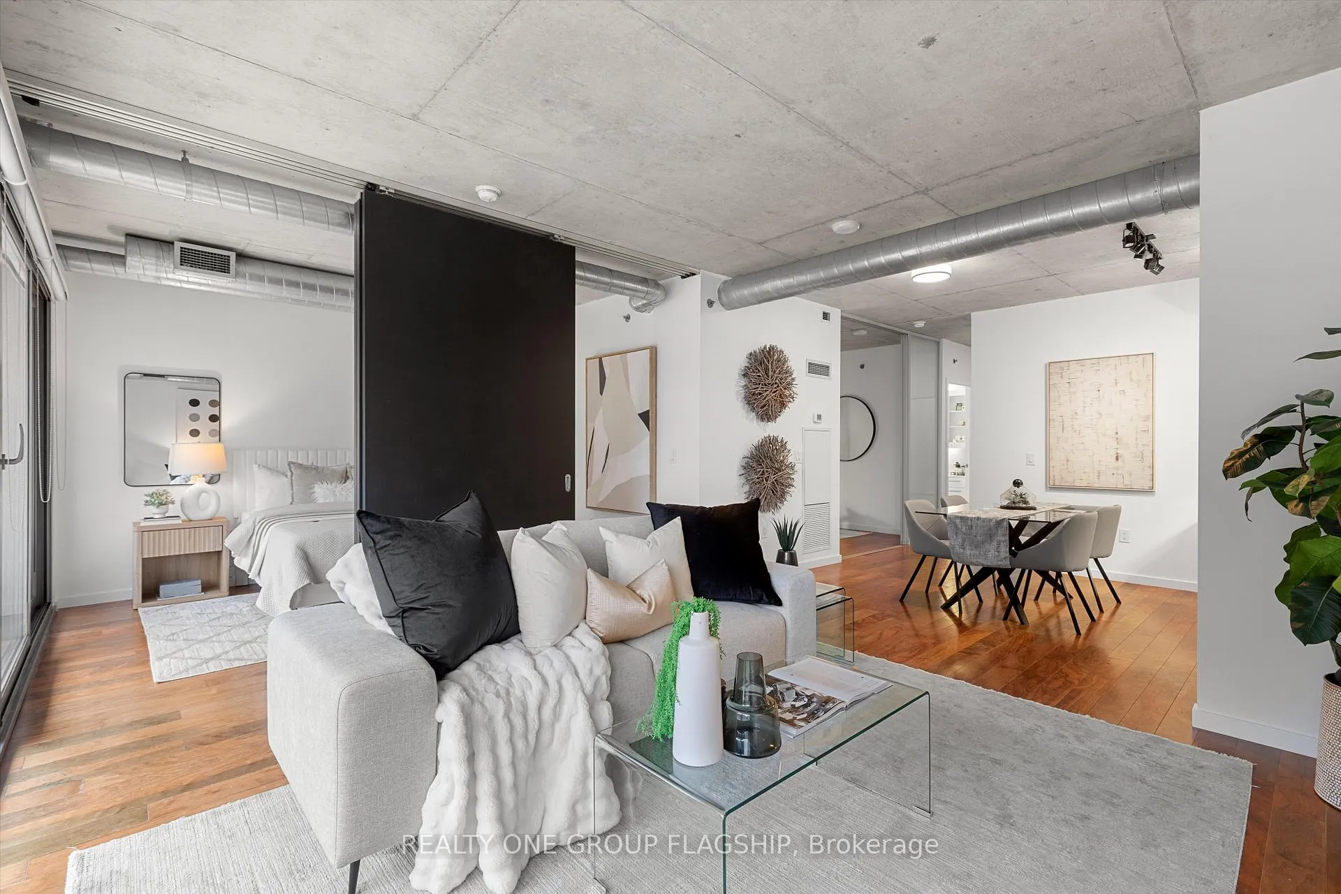 Photo 11 of Unit 409, 32 Trolley Crescent, Toronto, Moss Park — HOMEH