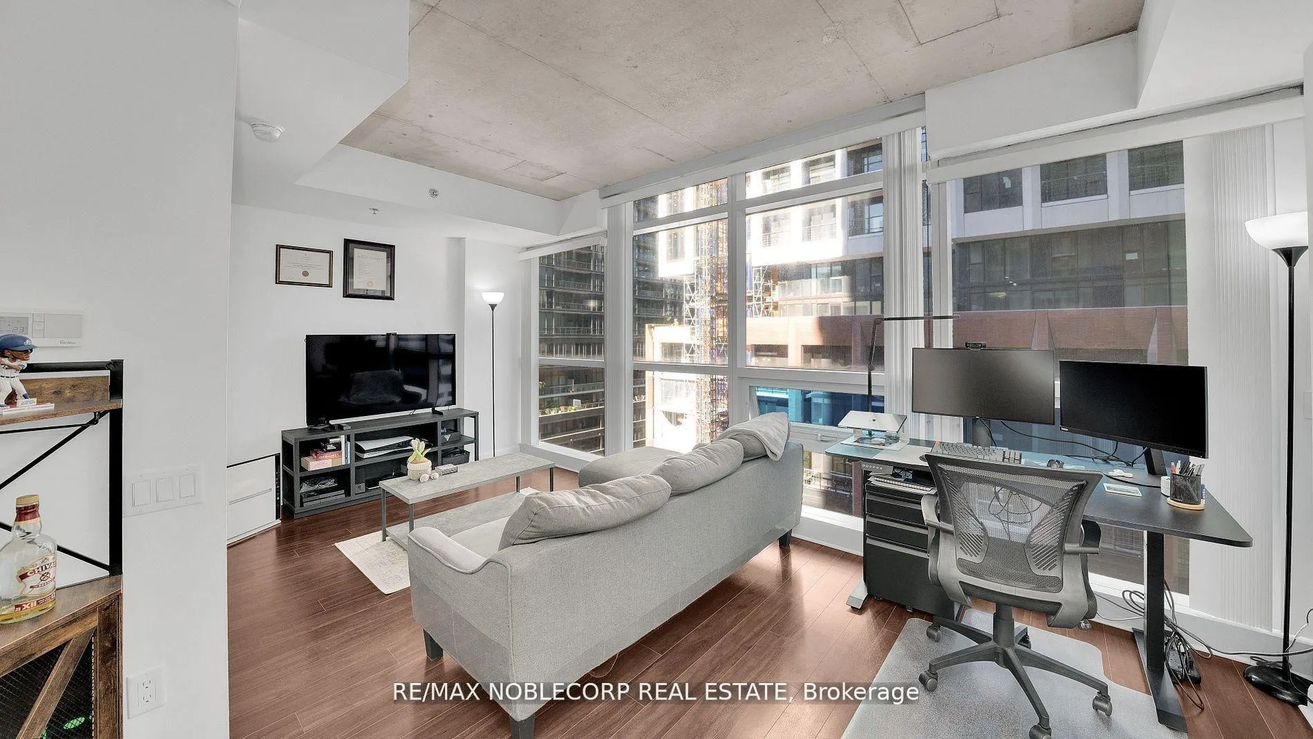 Photo 7 of Unit 810, 375 King Street W, Toronto, Waterfront Communities — HOMEH