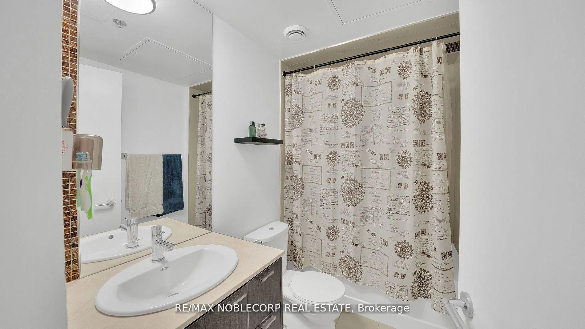 Photo 11 of Unit 810, 375 King Street W, Toronto, Waterfront Communities — HOMEH