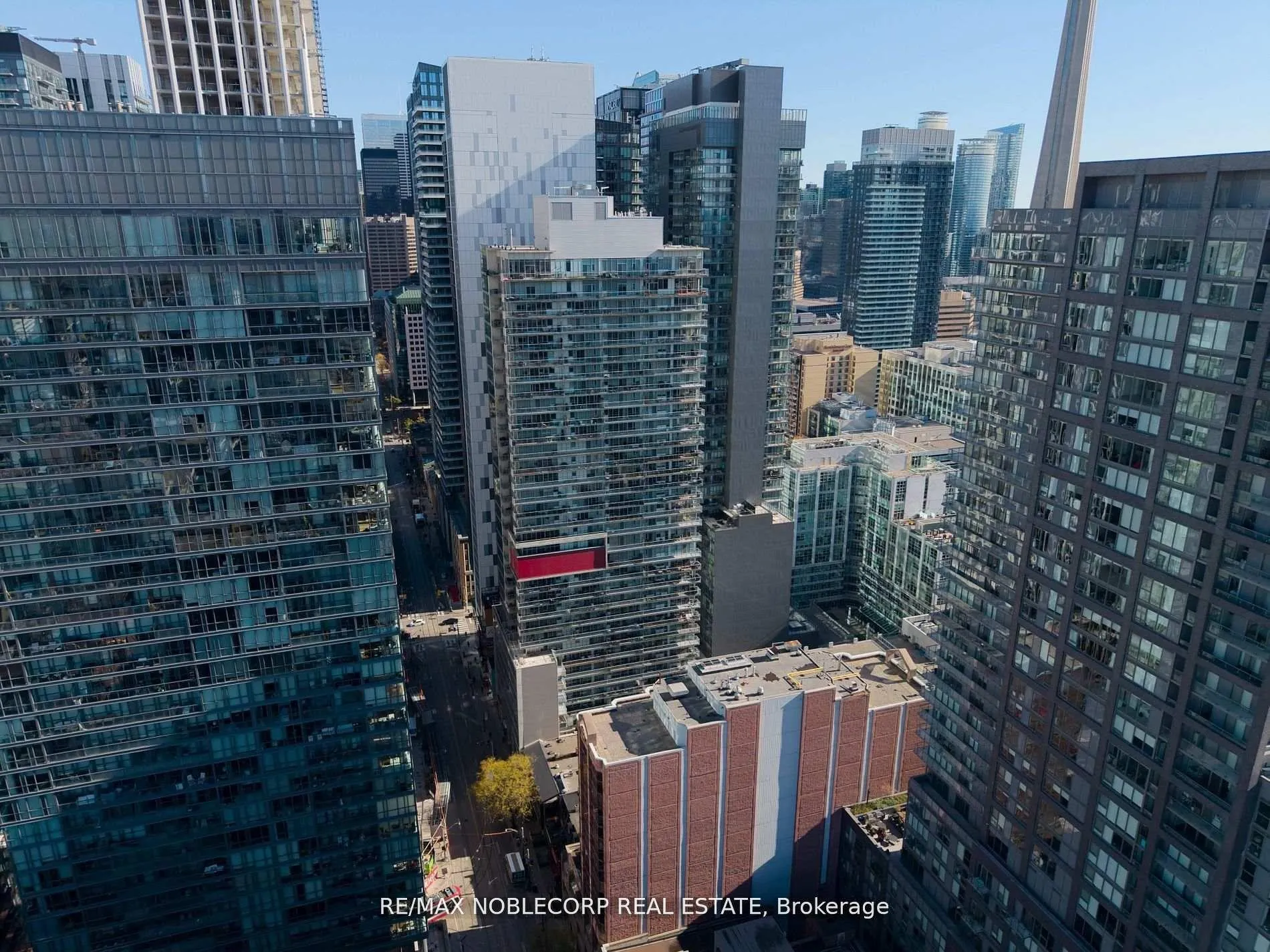 Photo 14 of Unit 810, 375 King Street W, Toronto, Waterfront Communities — HOMEH