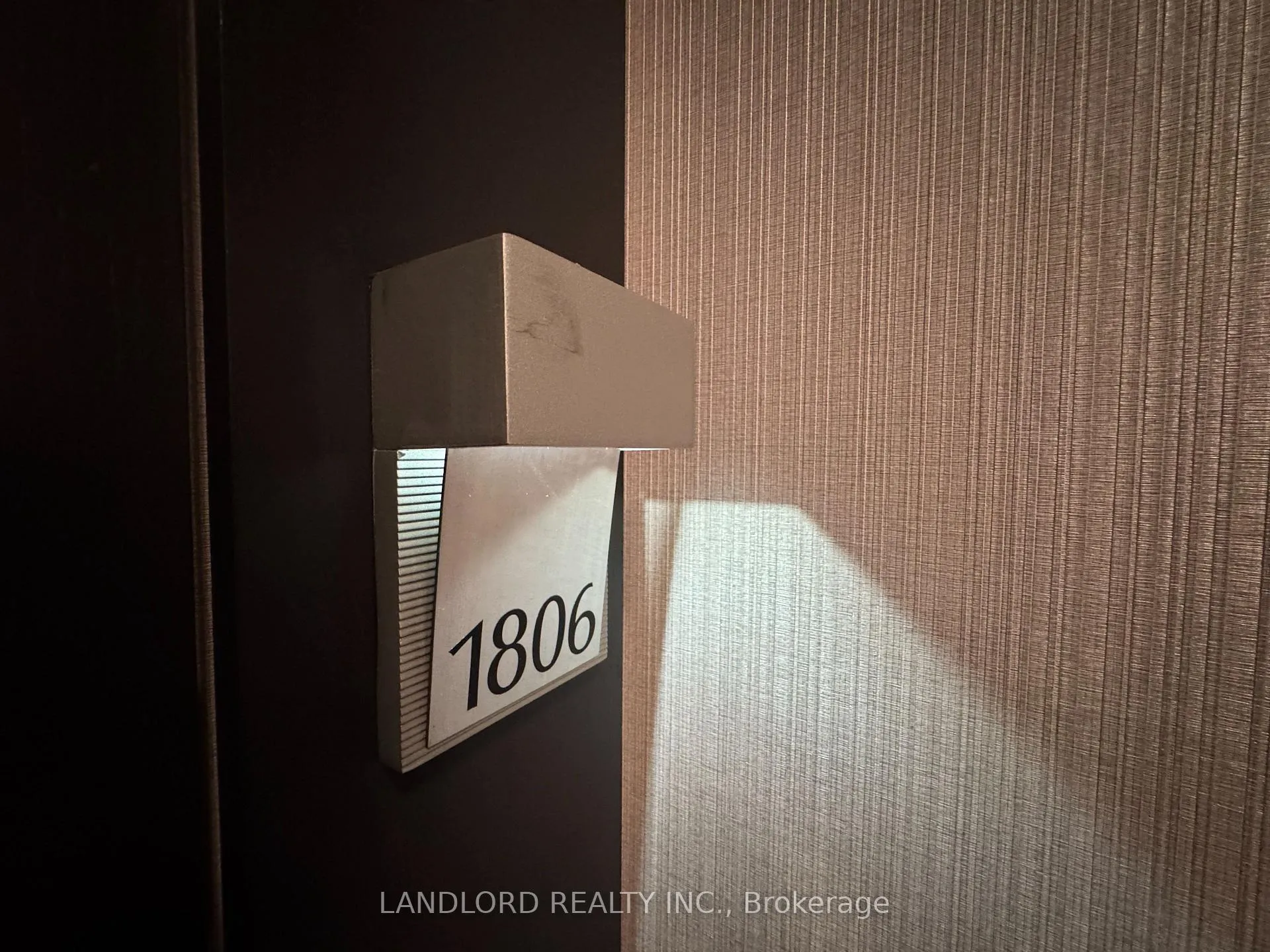 Photo 1 of Unit 1806, 80 Absolute Avenue, Mississauga, City Centre — HOMEH