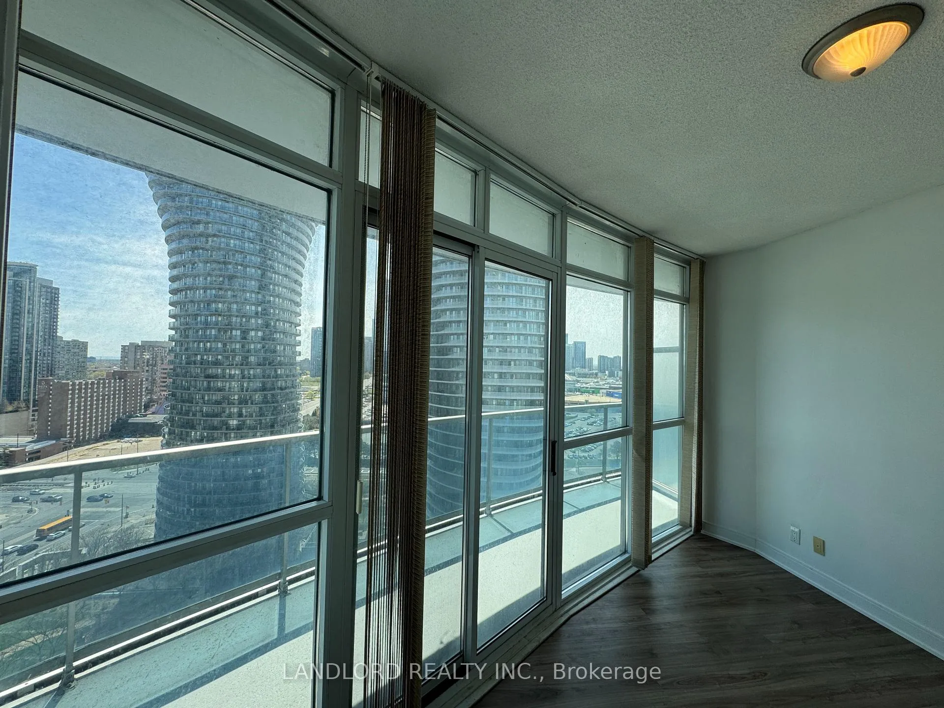 Photo 12 of Unit 1806, 80 Absolute Avenue, Mississauga, City Centre — HOMEH