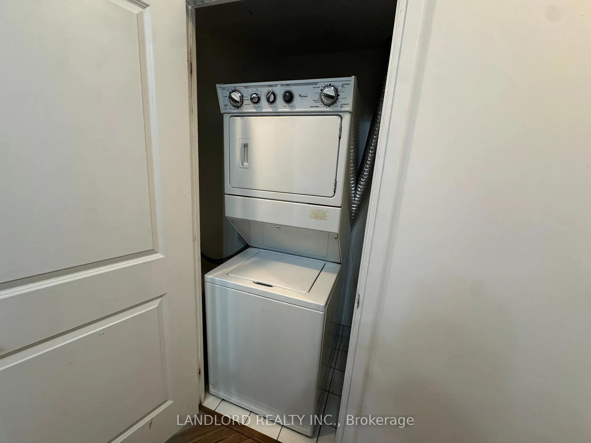 Photo 33 of Unit 1806, 80 Absolute Avenue, Mississauga, City Centre — HOMEH