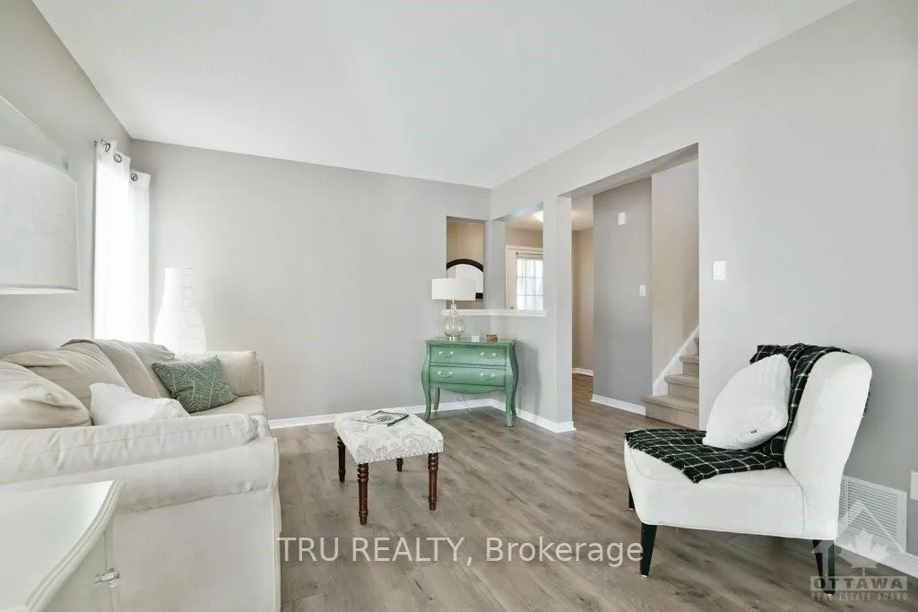 Photo 6 of 9 Whalings Circle, Ottawa, Stittsville (Central) — HOMEH
