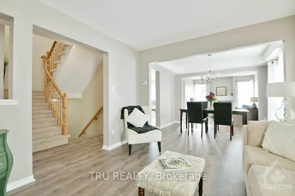 Photo 7 of 9 Whalings Circle, Ottawa, Stittsville (Central) — HOMEH