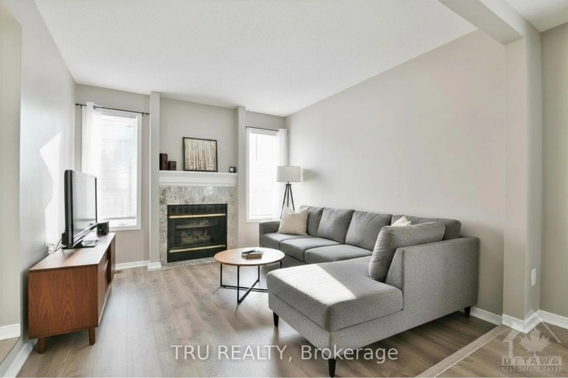 Photo 8 of 9 Whalings Circle, Ottawa, Stittsville (Central) — HOMEH