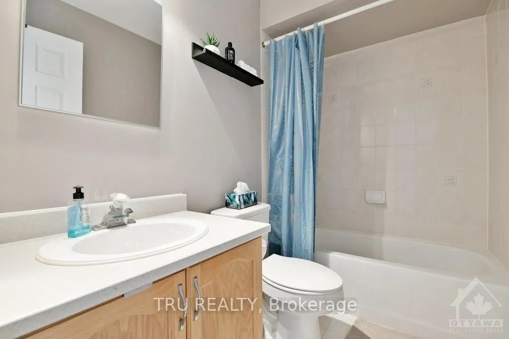 Photo 17 of 9 Whalings Circle, Ottawa, Stittsville (Central) — HOMEH