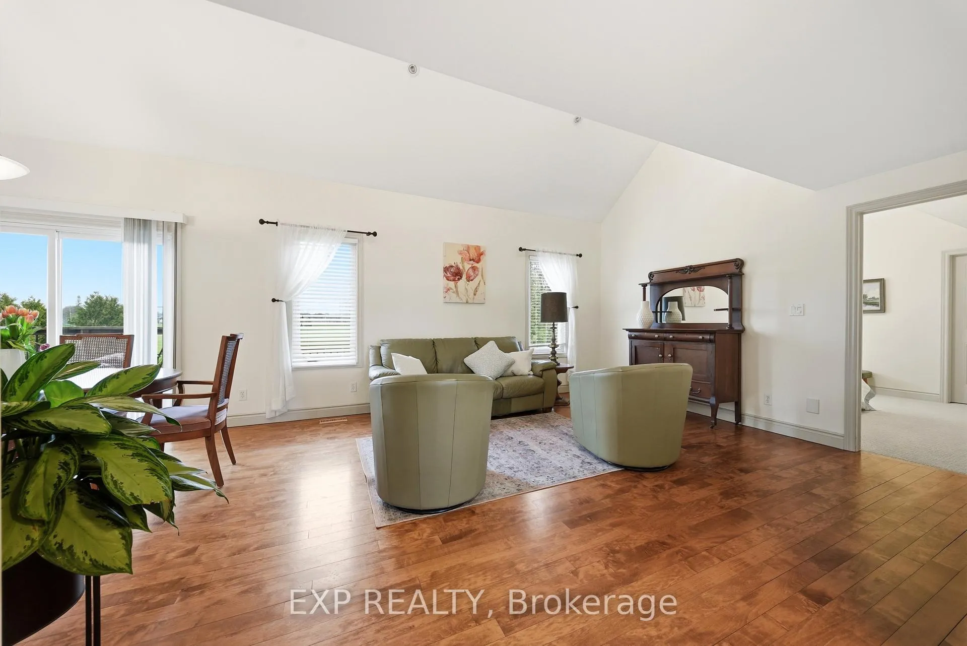 Photo 8 of 16 Amber Place, Belleville, Belleville Ward — HOMEH
