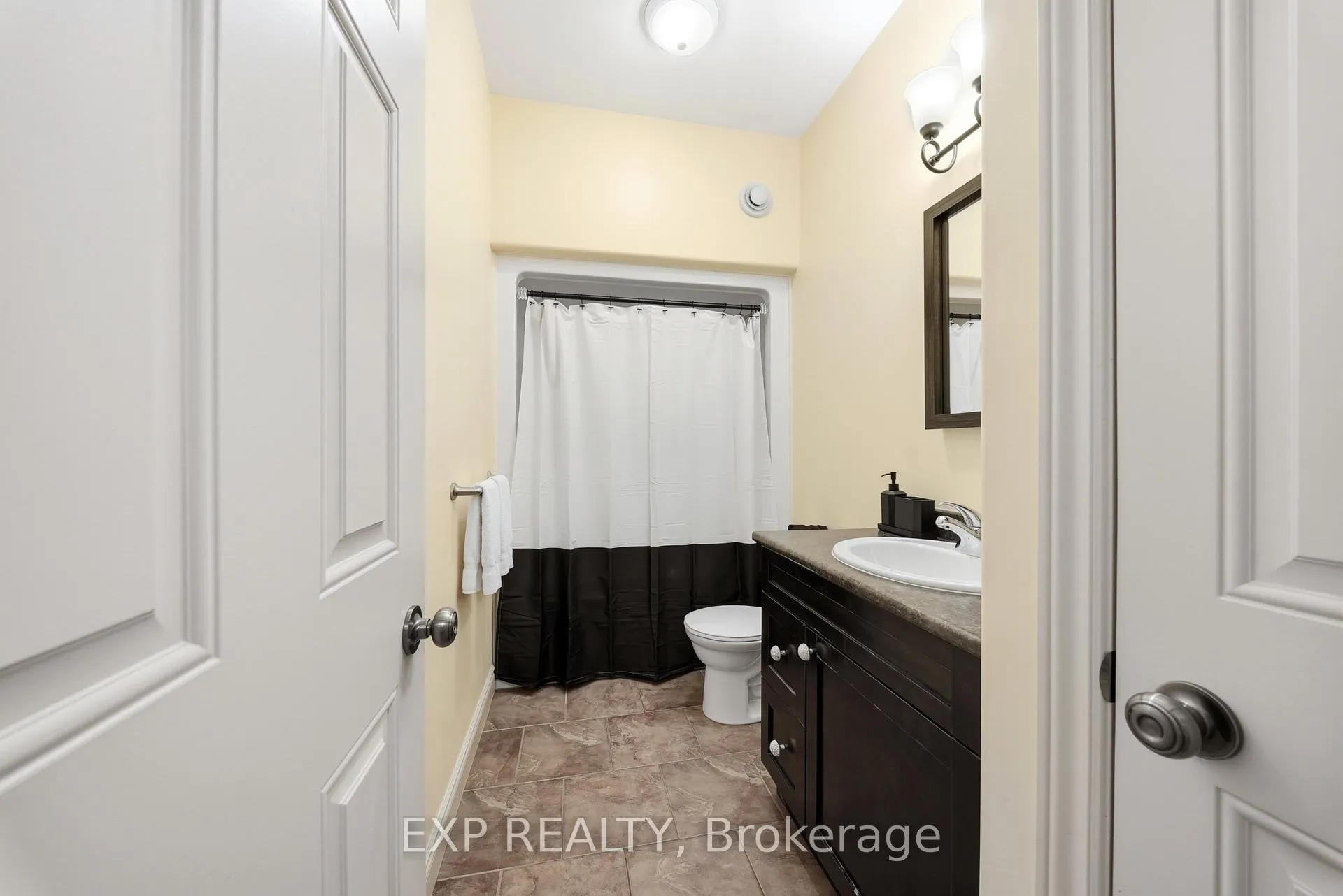Photo 20 of 16 Amber Place, Belleville, Belleville Ward — HOMEH