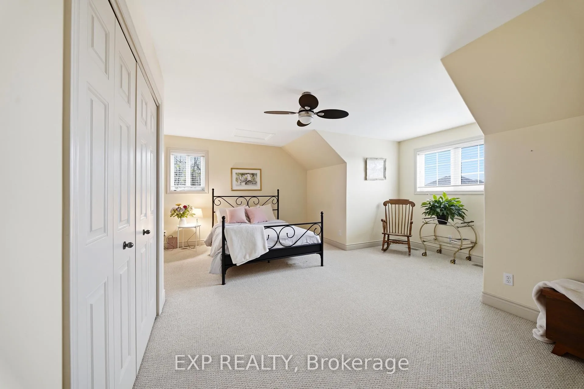 Photo 22 of 16 Amber Place, Belleville, Belleville Ward — HOMEH