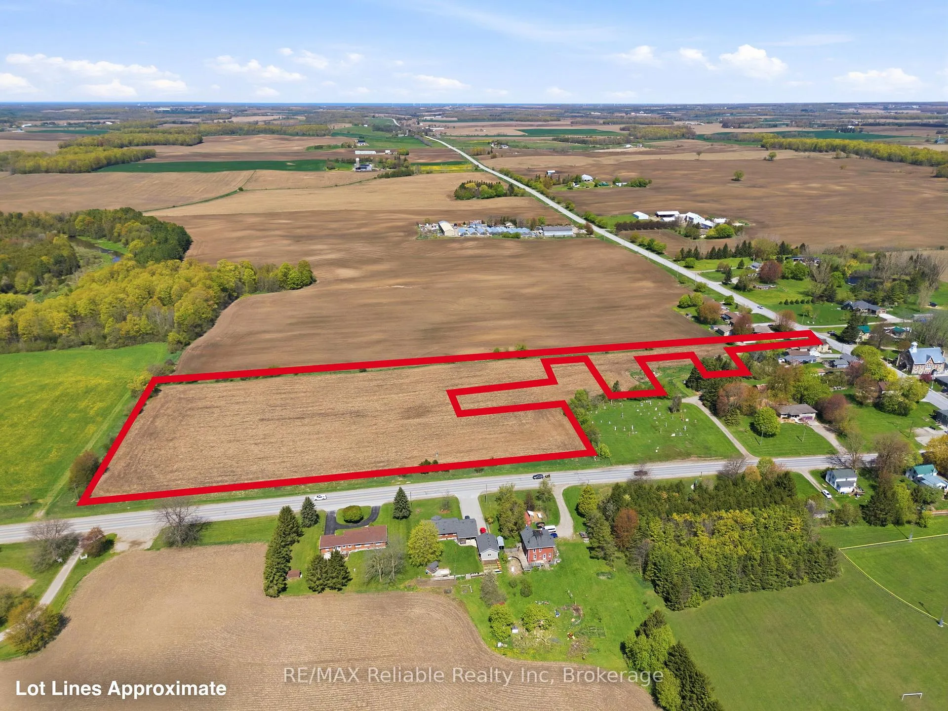 Photo 5 of 341 King's Road, Central Huron, Hullett — HOMEH