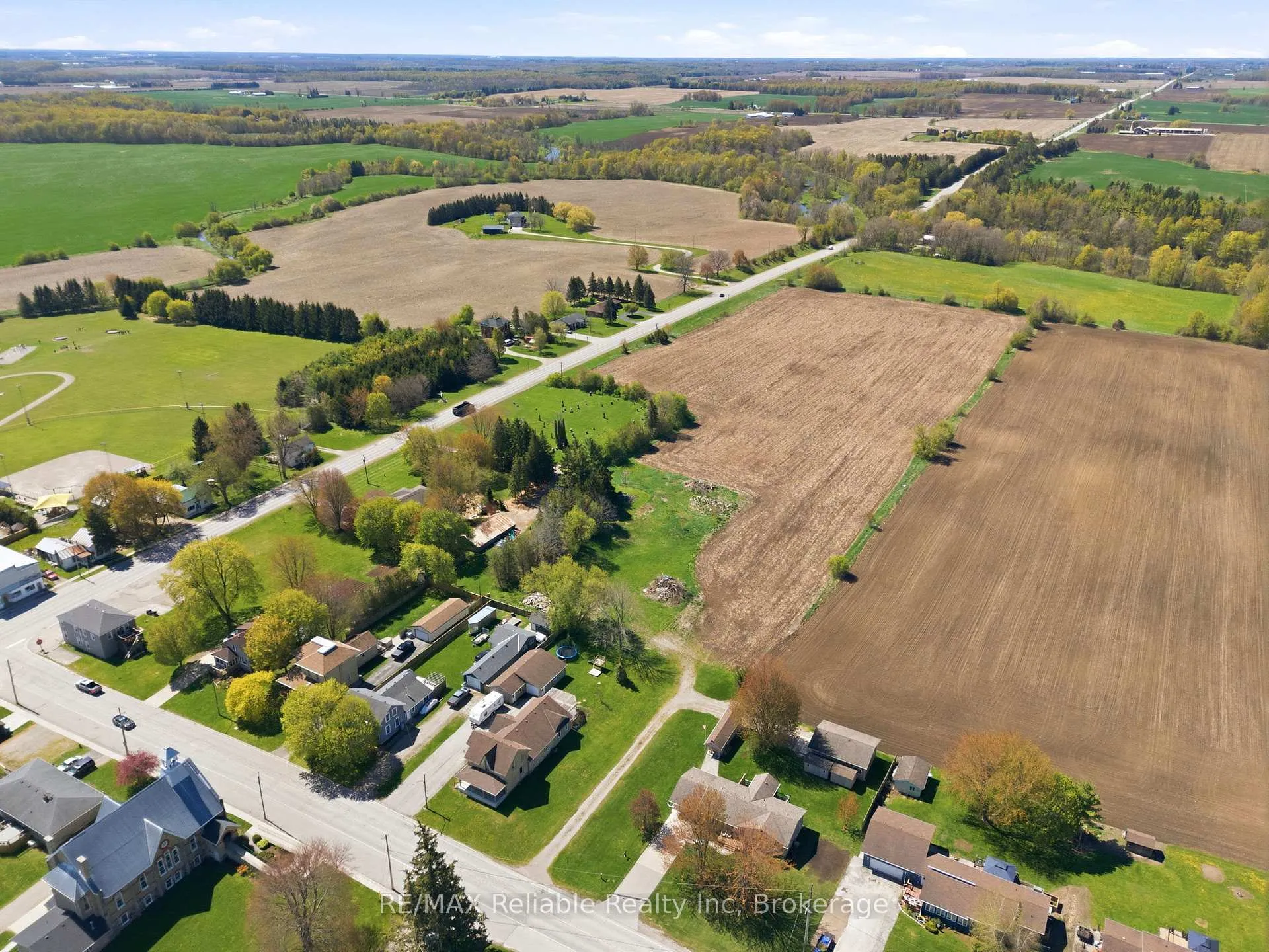Photo 13 of 341 King's Road, Central Huron, Hullett — HOMEH