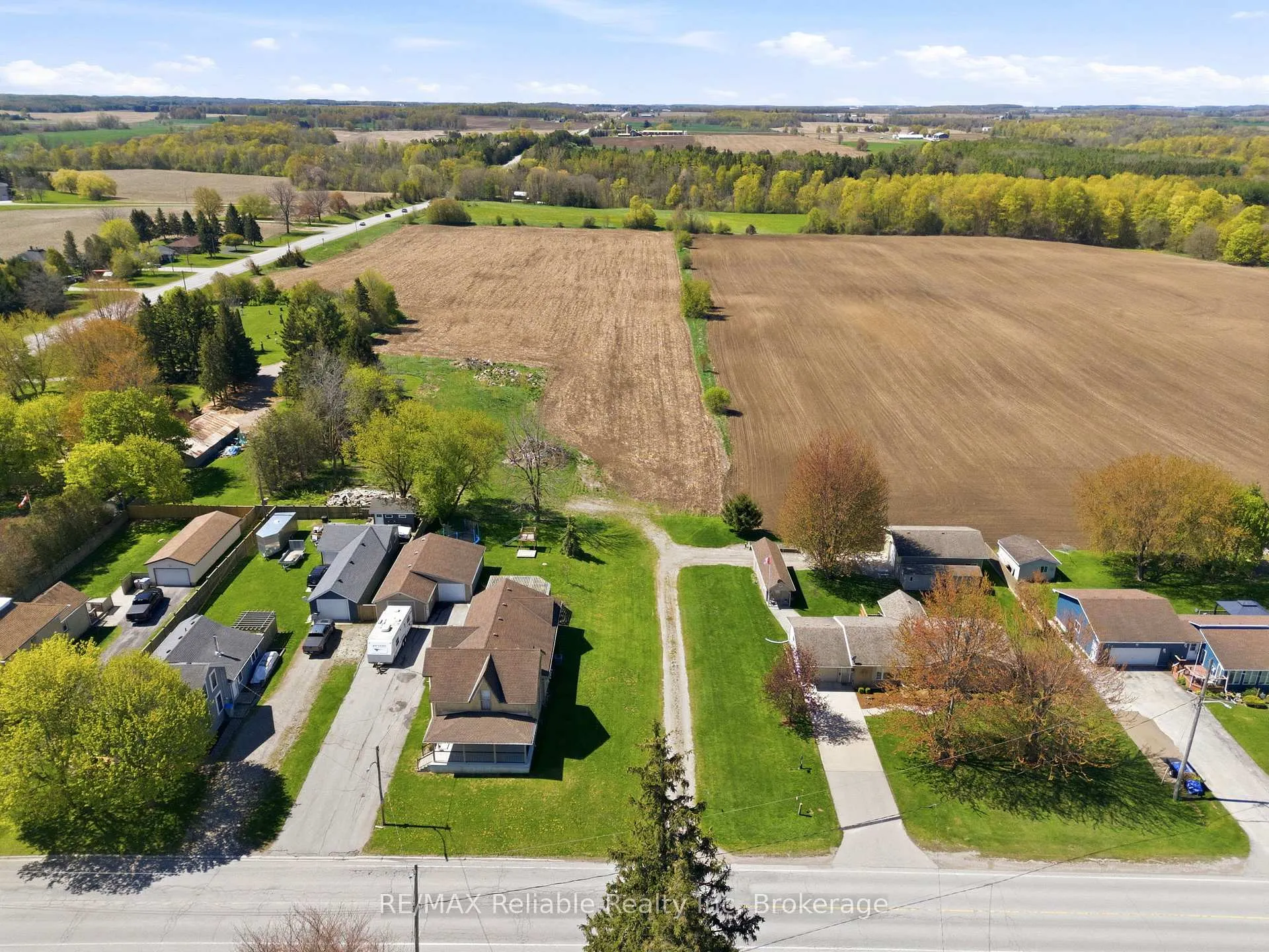 Photo 15 of 341 King's Road, Central Huron, Hullett — HOMEH