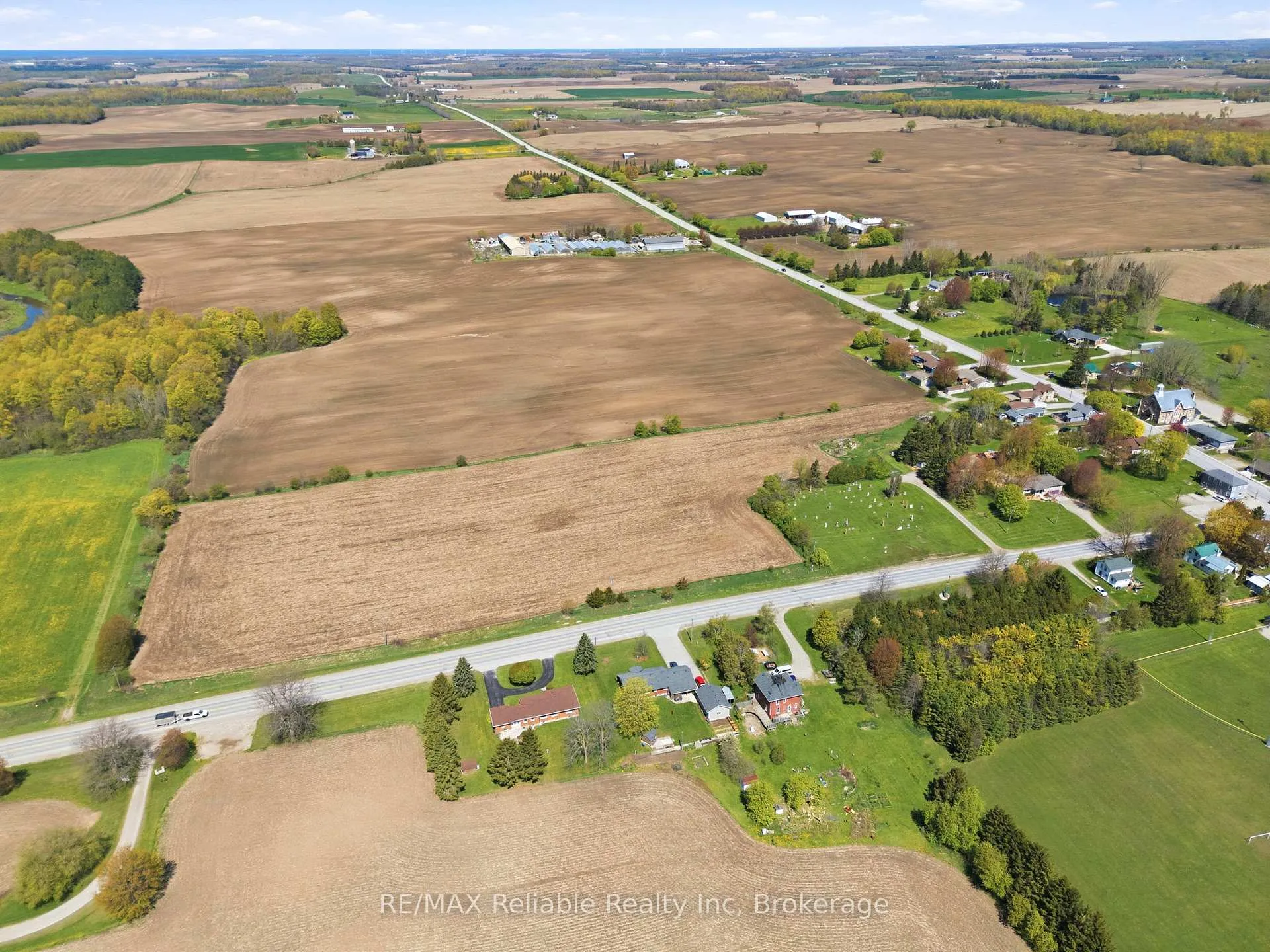 Photo 17 of 341 King's Road, Central Huron, Hullett — HOMEH