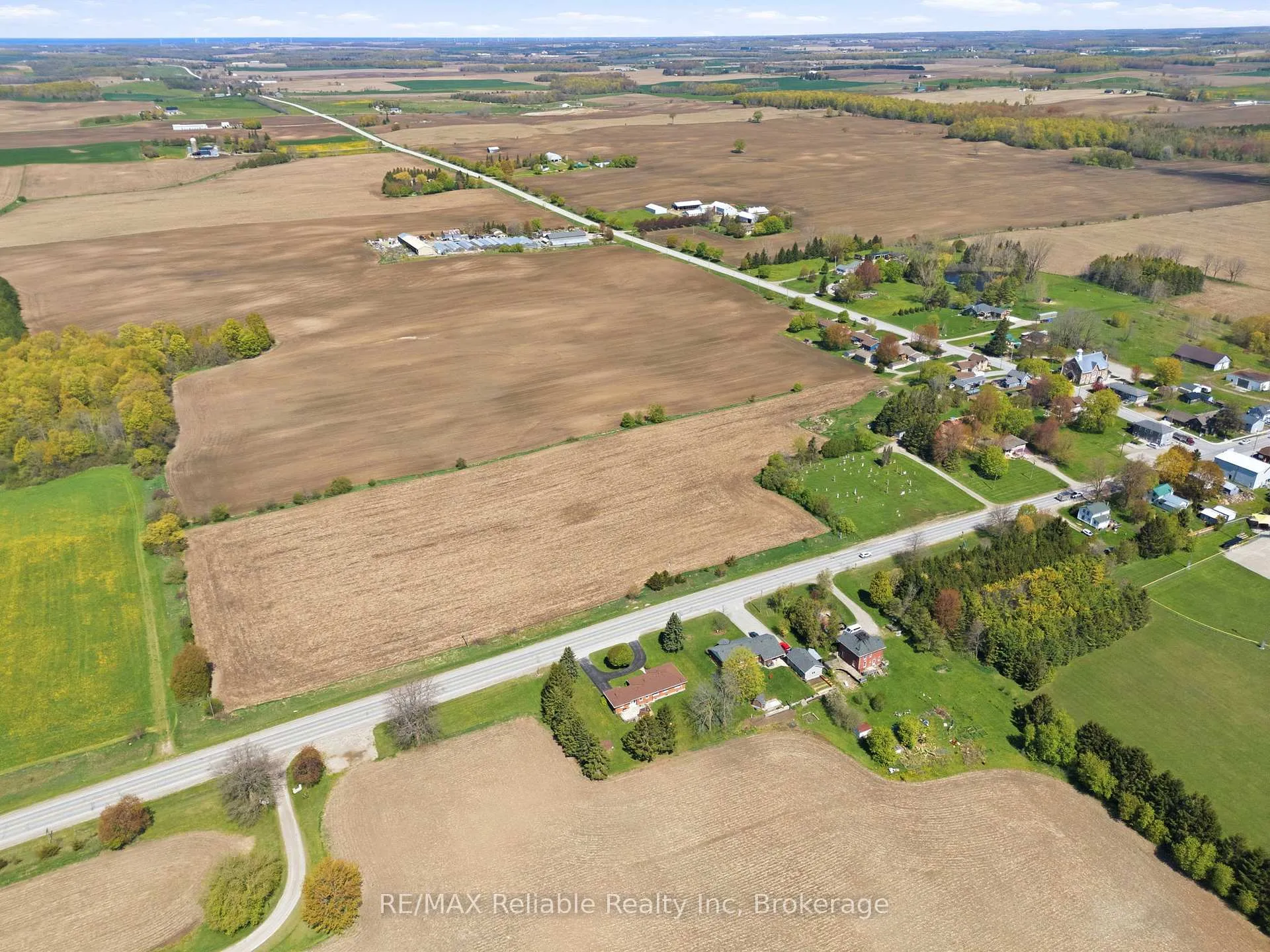 Photo 18 of 341 King's Road, Central Huron, Hullett — HOMEH
