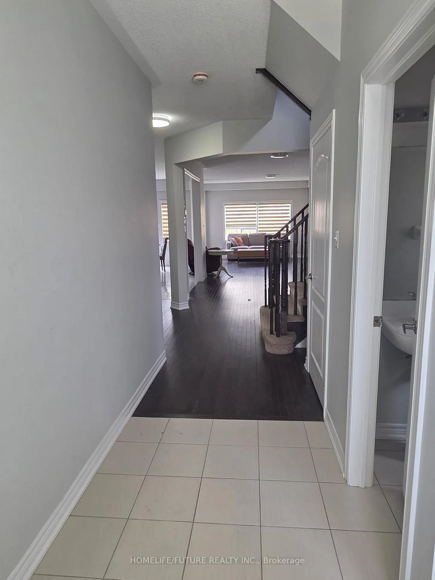 Photo 5 of 44 Bruce Cameron Drive, Clarington, Bowmanville — HOMEH