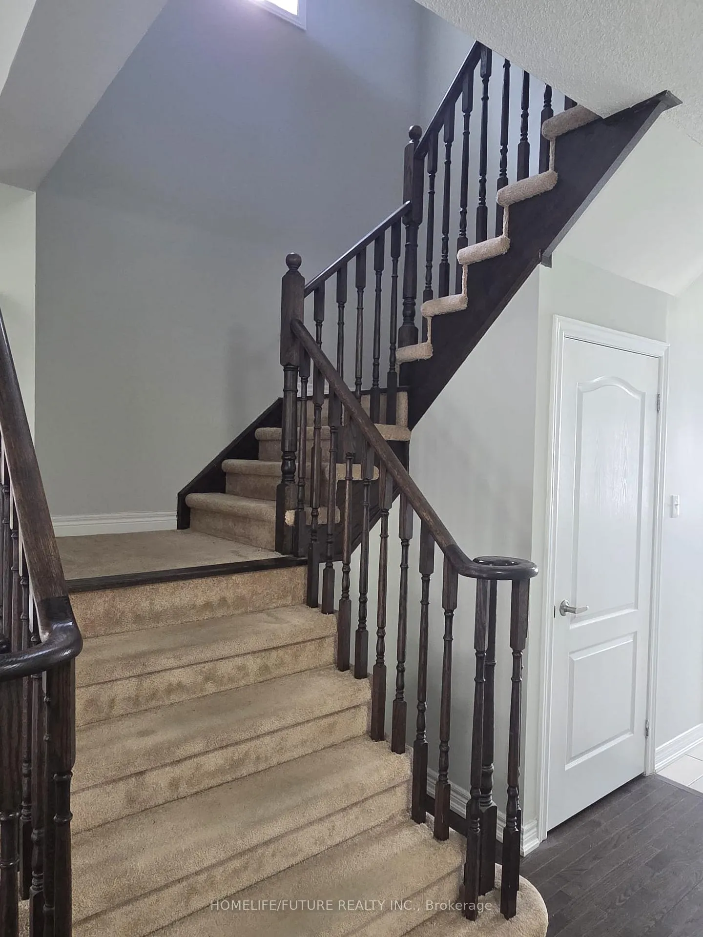 Photo 12 of 44 Bruce Cameron Drive, Clarington, Bowmanville — HOMEH