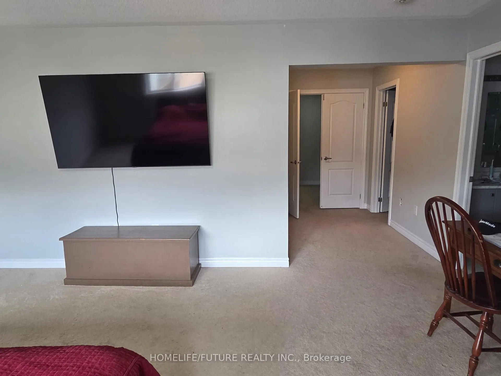 Photo 13 of 44 Bruce Cameron Drive, Clarington, Bowmanville — HOMEH