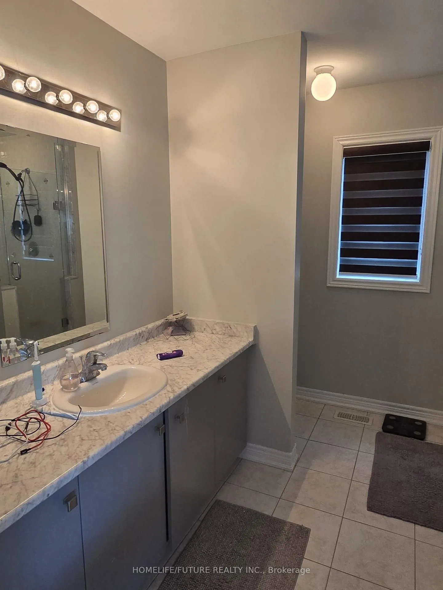Photo 16 of 44 Bruce Cameron Drive, Clarington, Bowmanville — HOMEH