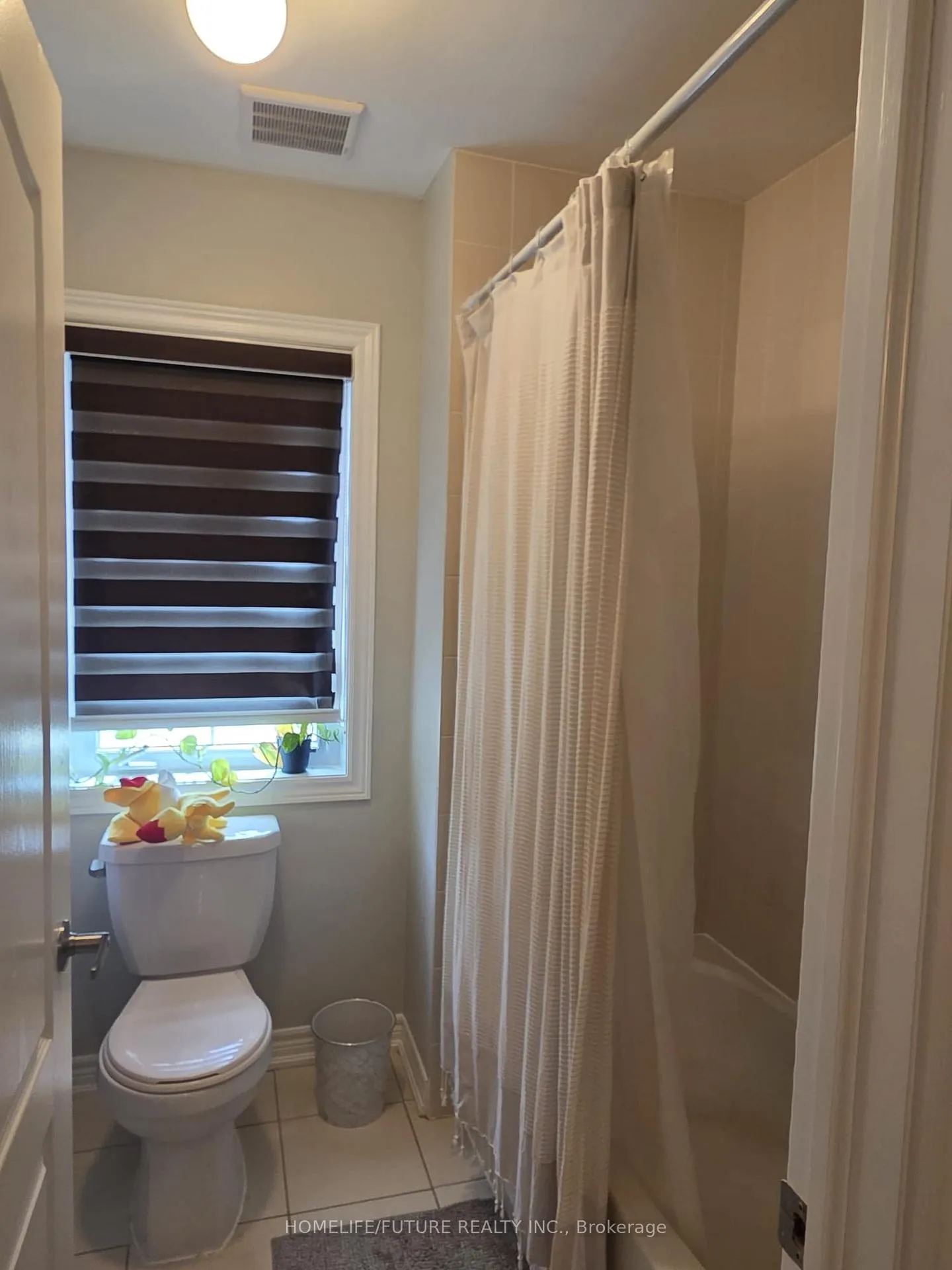 Photo 20 of 44 Bruce Cameron Drive, Clarington, Bowmanville — HOMEH