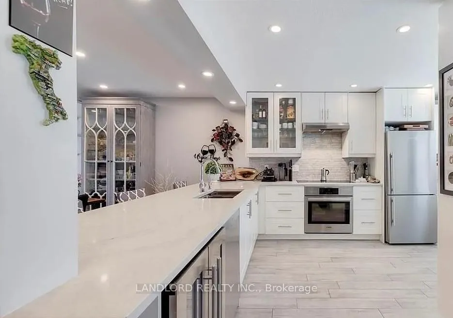Photo 13 of Unit 3, 26 Poplar Drive, Cambridge — HOMEH