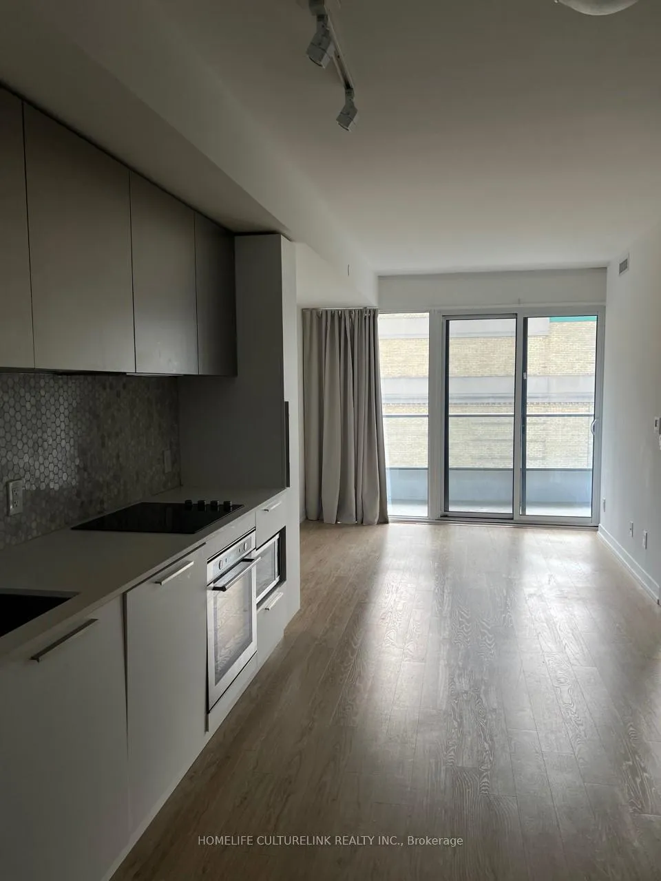 Photo 2 of Unit 710, 85 Wood Street, Toronto, Church-Yonge Corridor — HOMEH
