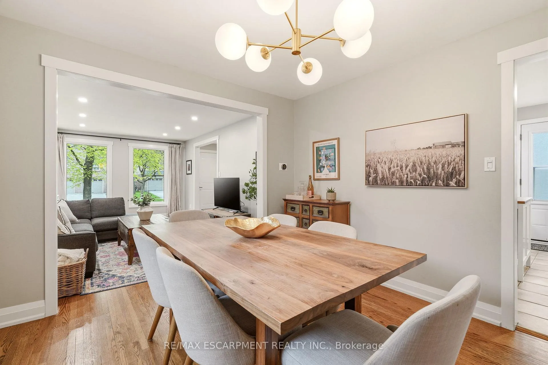 Photo 8 of 3452 Caplan Crescent, Burlington, Roseland — HOMEH