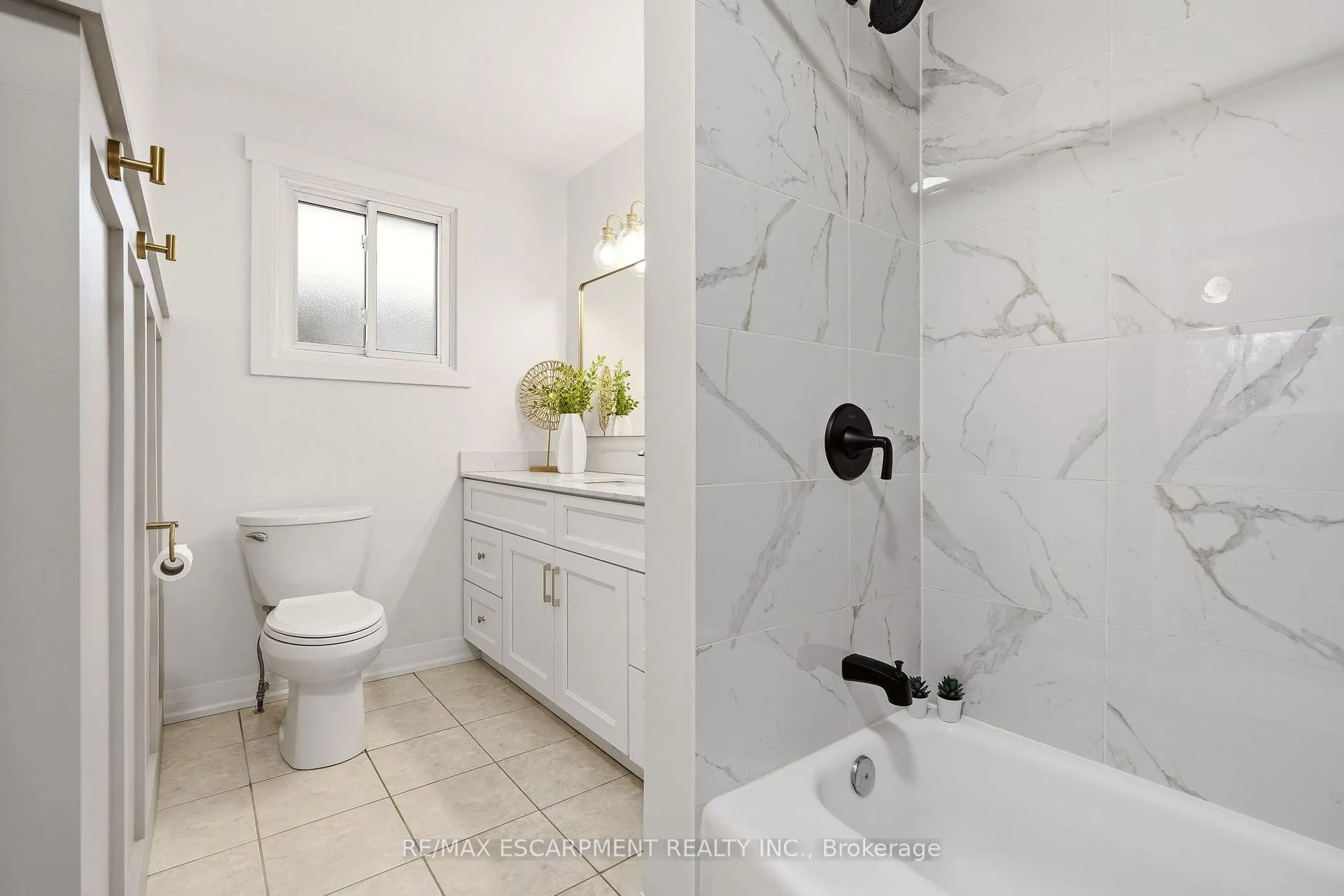 Photo 23 of 3452 Caplan Crescent, Burlington, Roseland — HOMEH