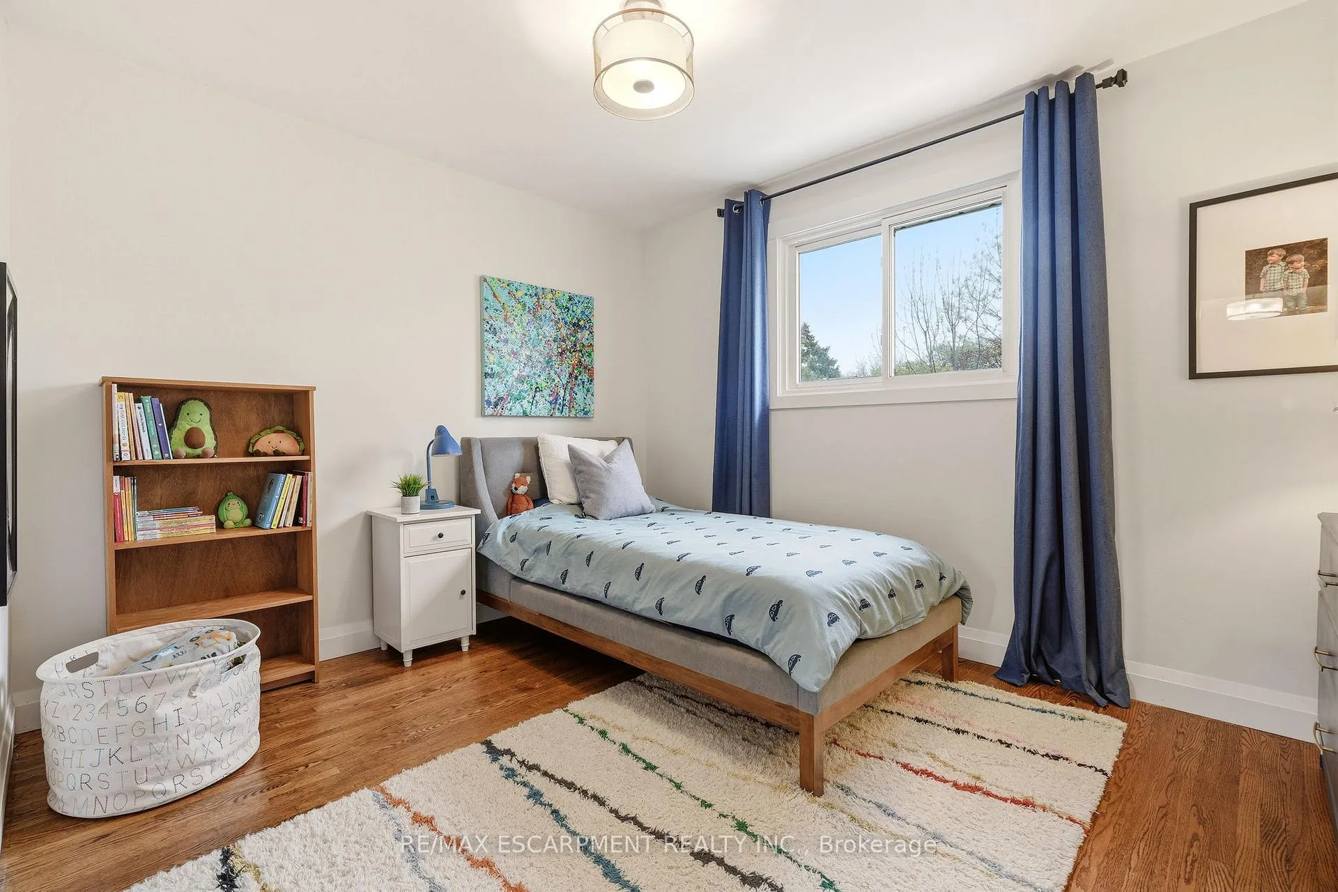 Photo 27 of 3452 Caplan Crescent, Burlington, Roseland — HOMEH