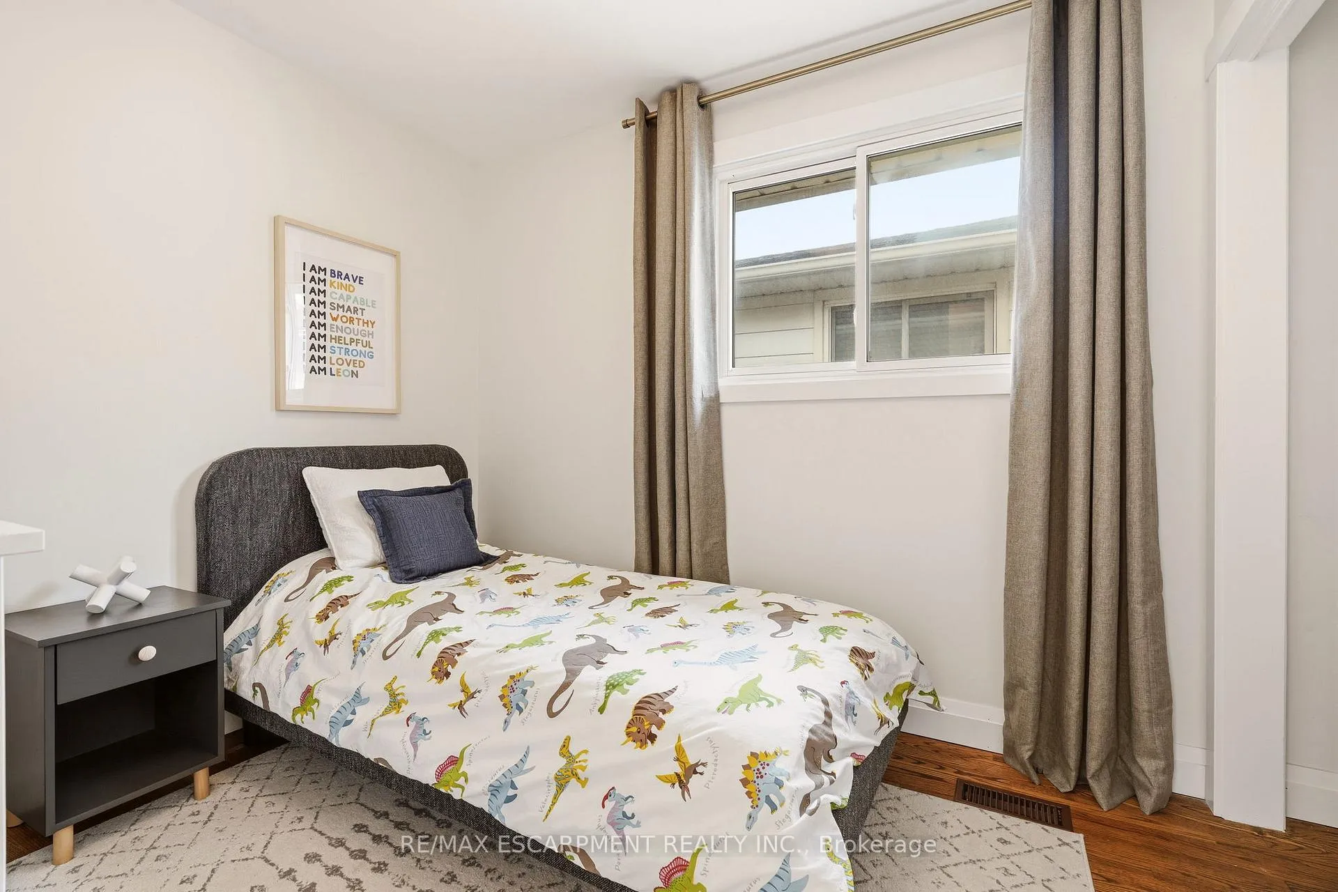 Photo 29 of 3452 Caplan Crescent, Burlington, Roseland — HOMEH