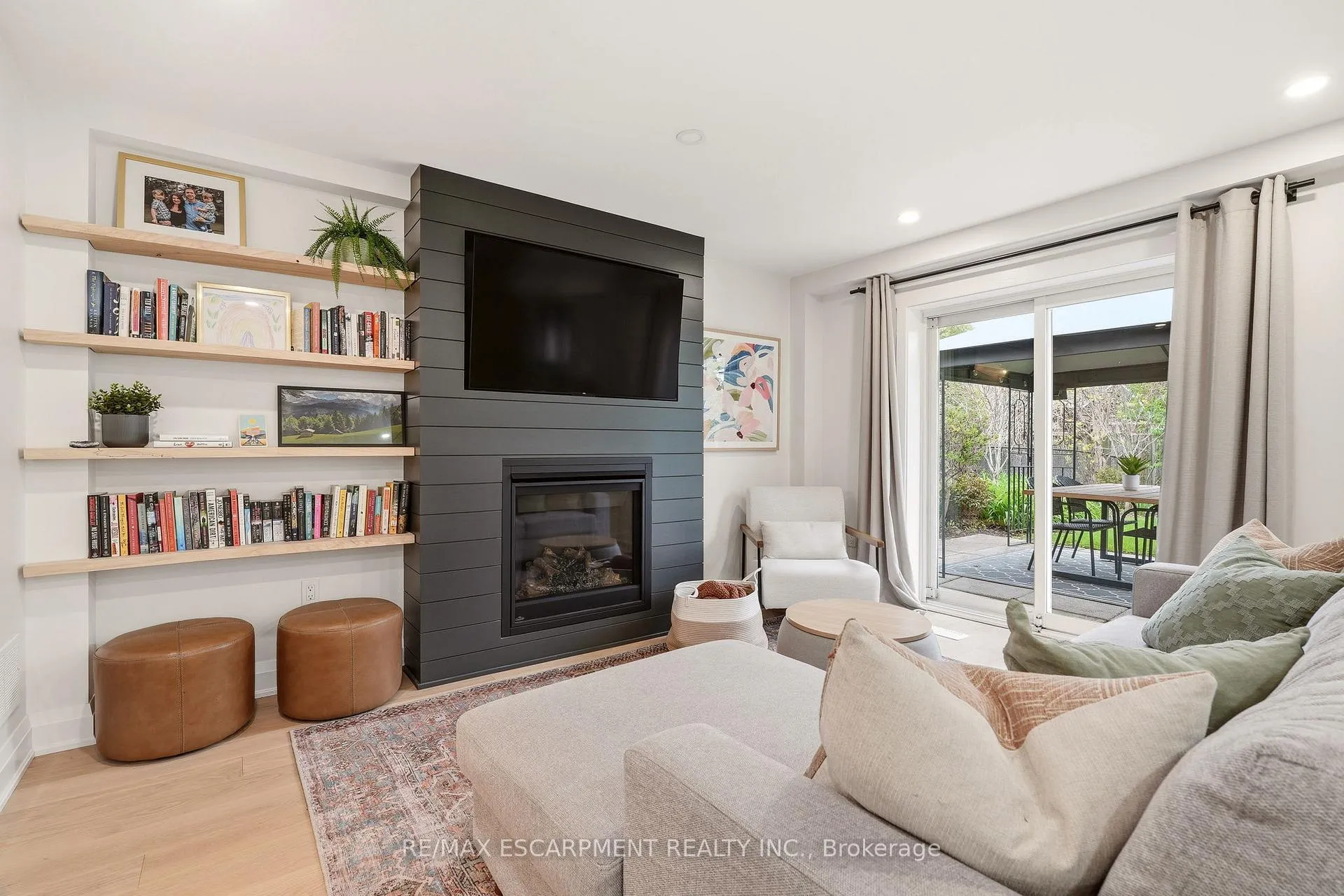 Photo 33 of 3452 Caplan Crescent, Burlington, Roseland — HOMEH