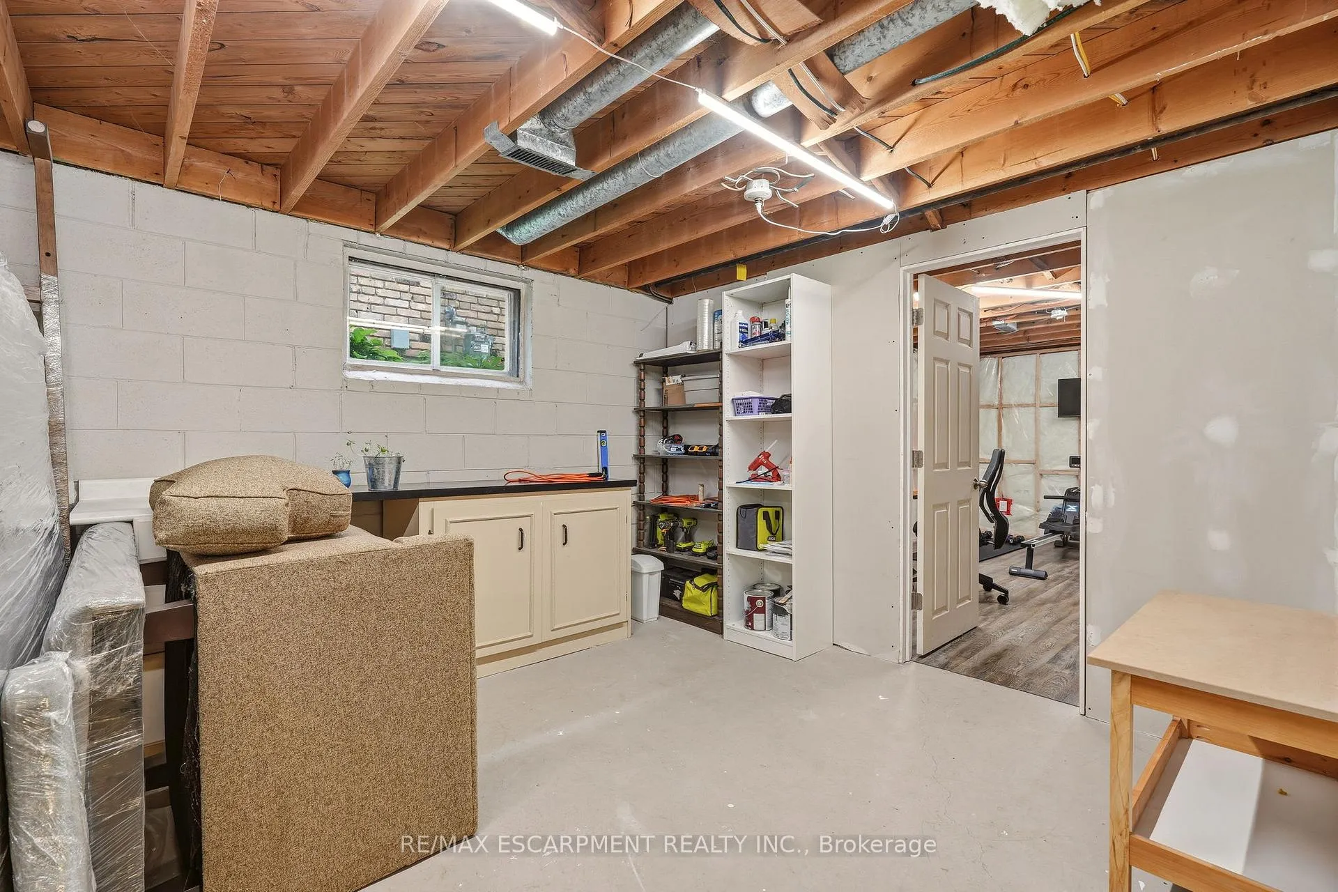 Photo 39 of 3452 Caplan Crescent, Burlington, Roseland — HOMEH