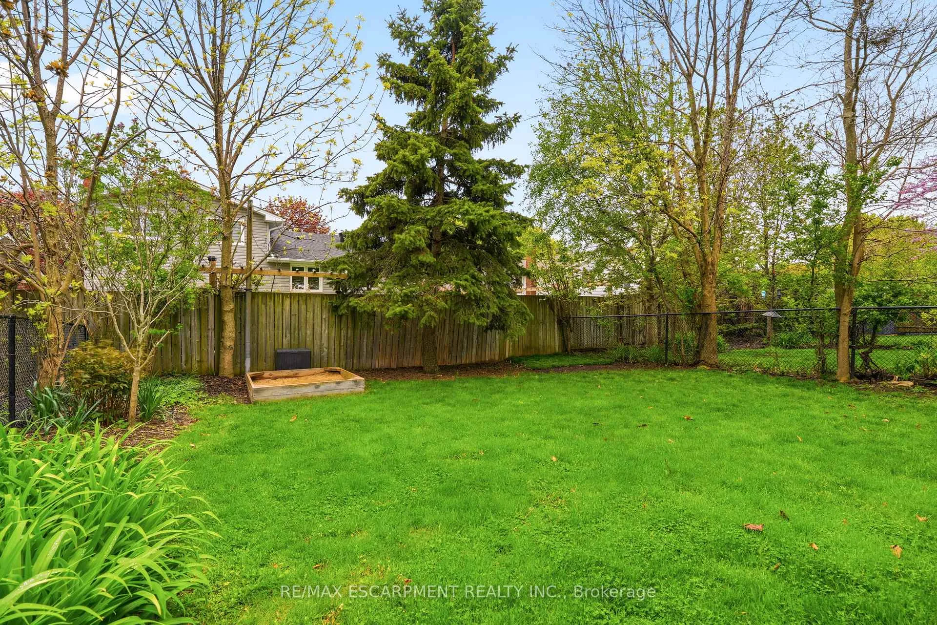 Photo 45 of 3452 Caplan Crescent, Burlington, Roseland — HOMEH