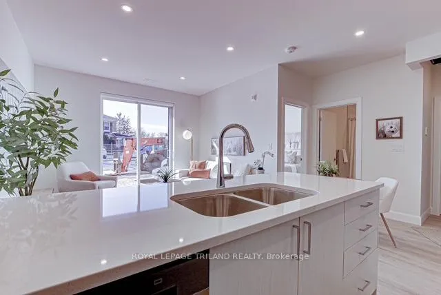 Photo 10 of Unit 106, 75 Walnut Street, St. Thomas — HOMEH