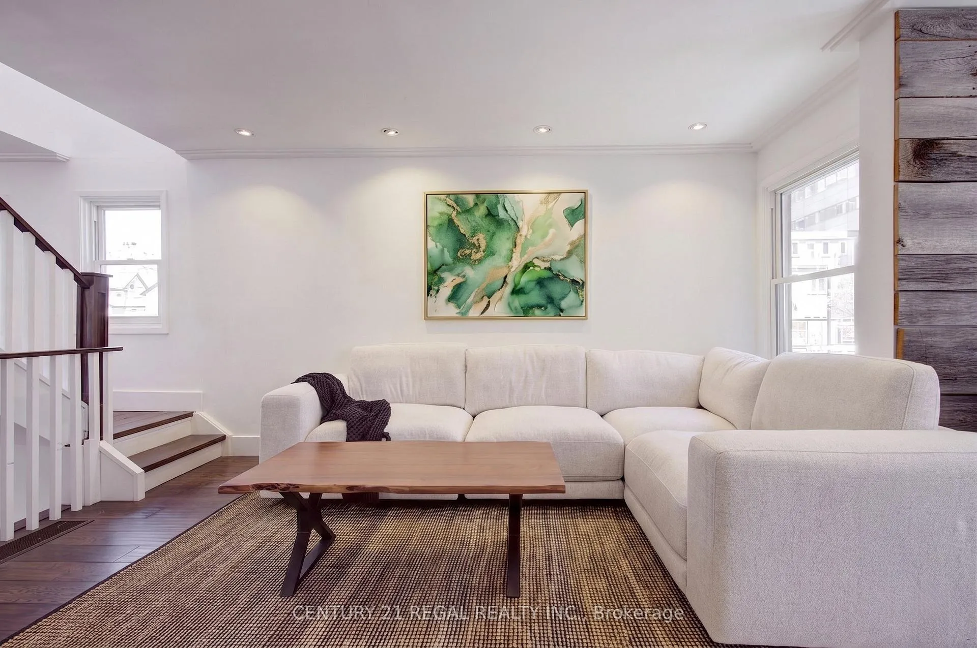 Photo 12 of 48 Michener Court, Toronto, Niagara — HOMEH
