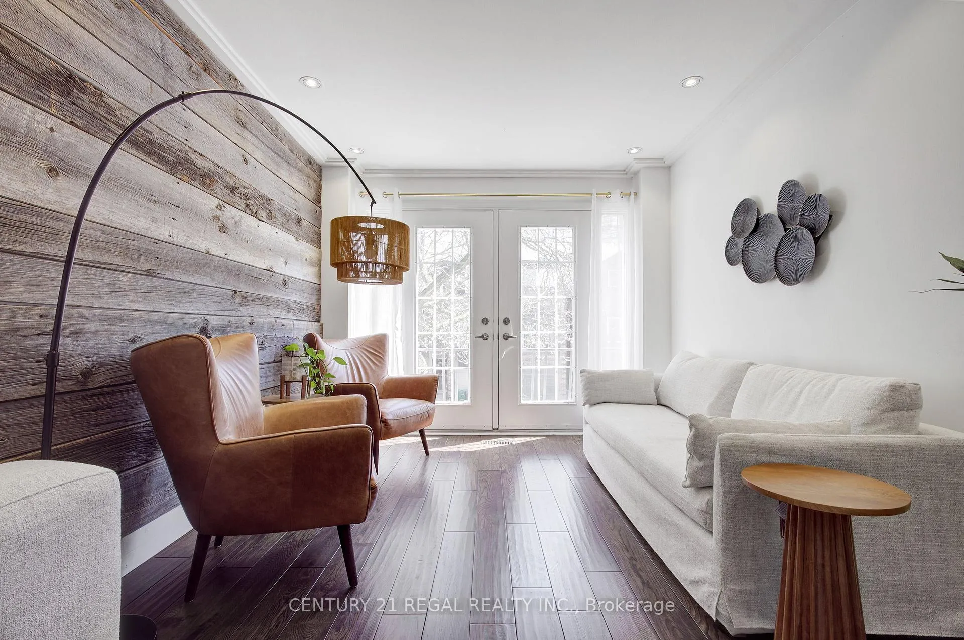 Photo 15 of 48 Michener Court, Toronto, Niagara — HOMEH
