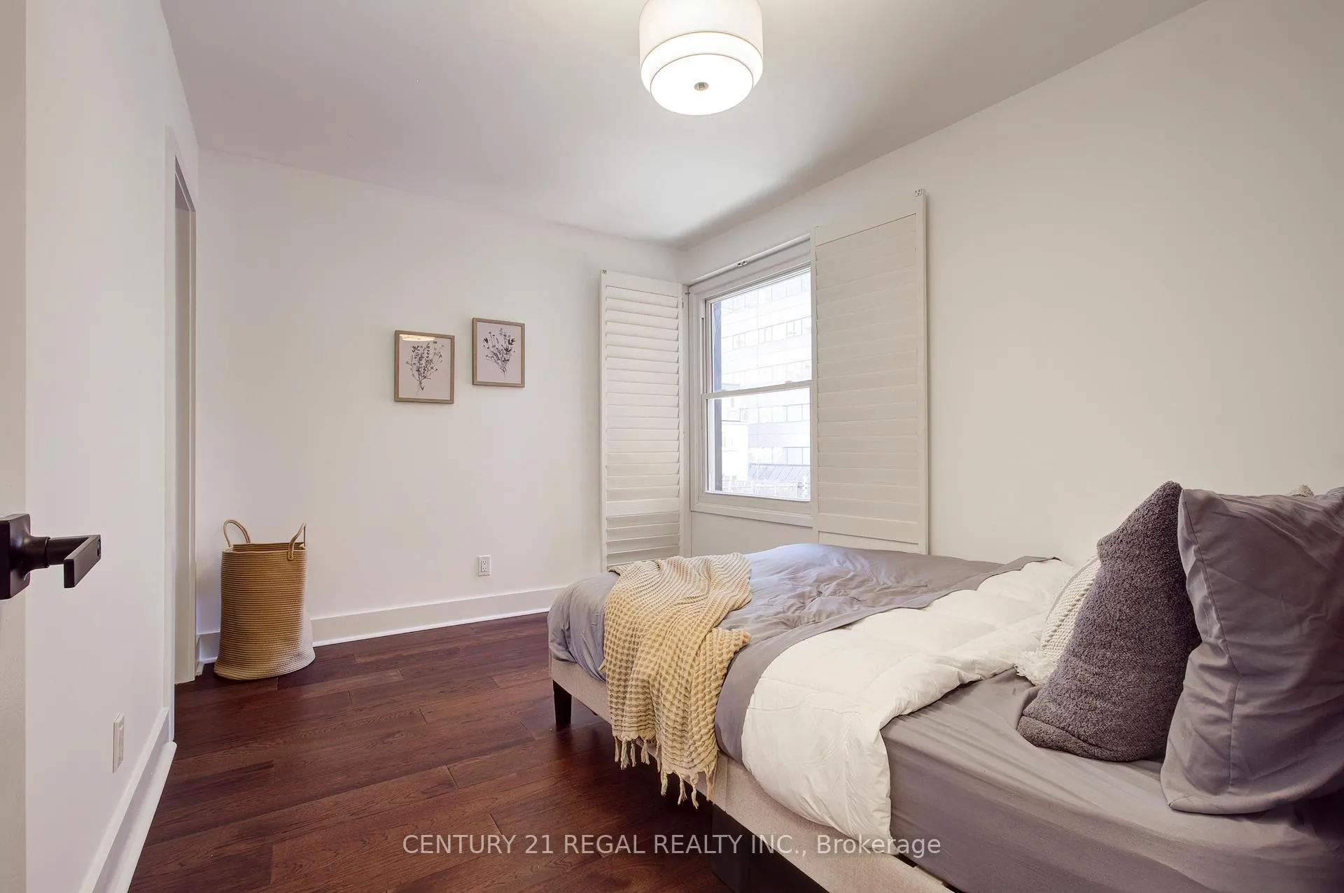 Photo 28 of 48 Michener Court, Toronto, Niagara — HOMEH