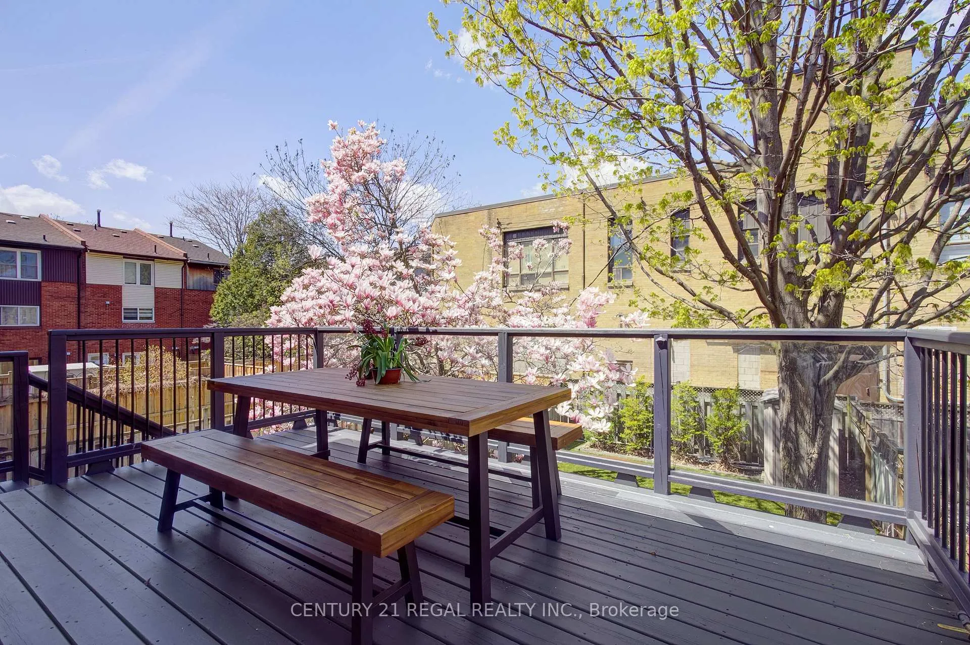 Photo 33 of 48 Michener Court, Toronto, Niagara — HOMEH