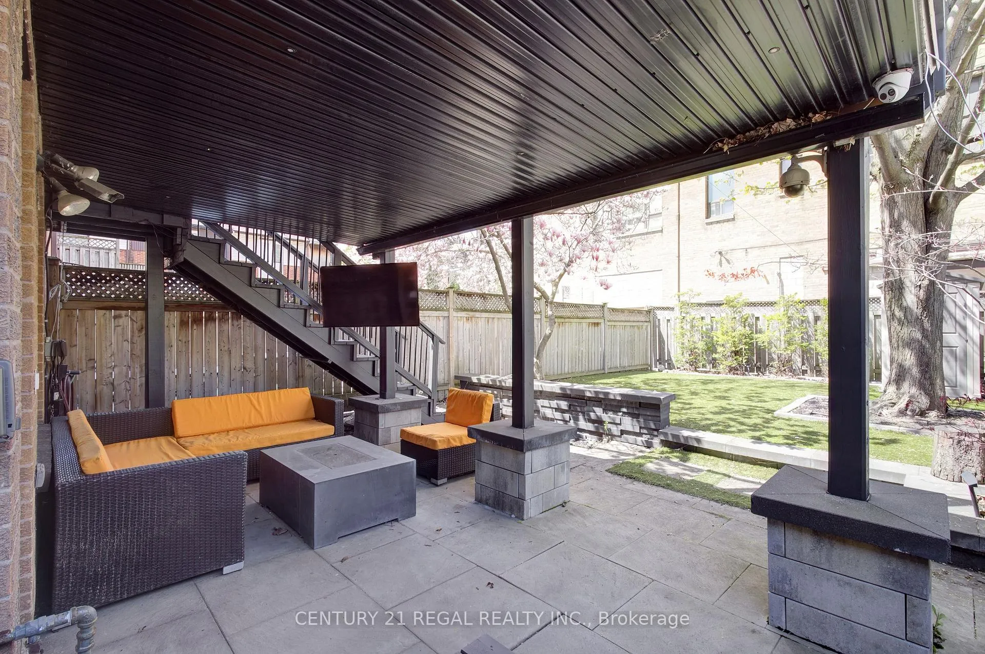 Photo 36 of 48 Michener Court, Toronto, Niagara — HOMEH