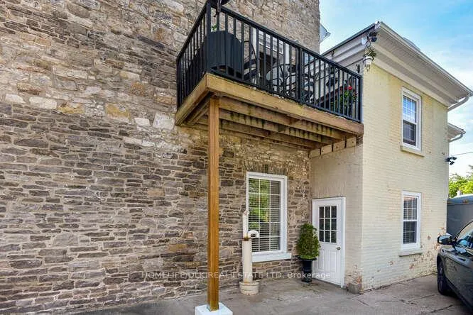 Photo 4 of 32 Apple Street, Brockville — HOMEH