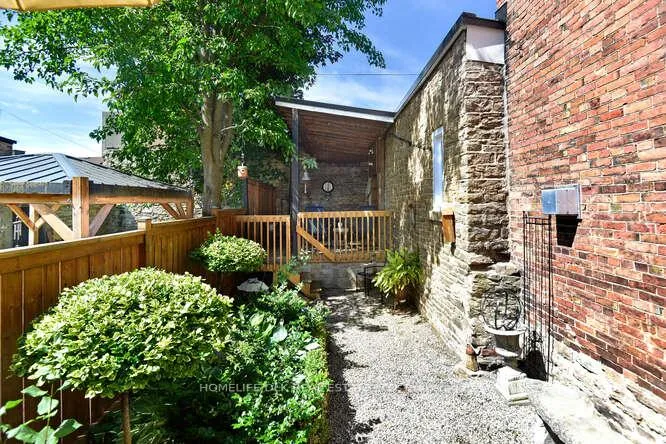 Photo 12 of 32 Apple Street, Brockville — HOMEH