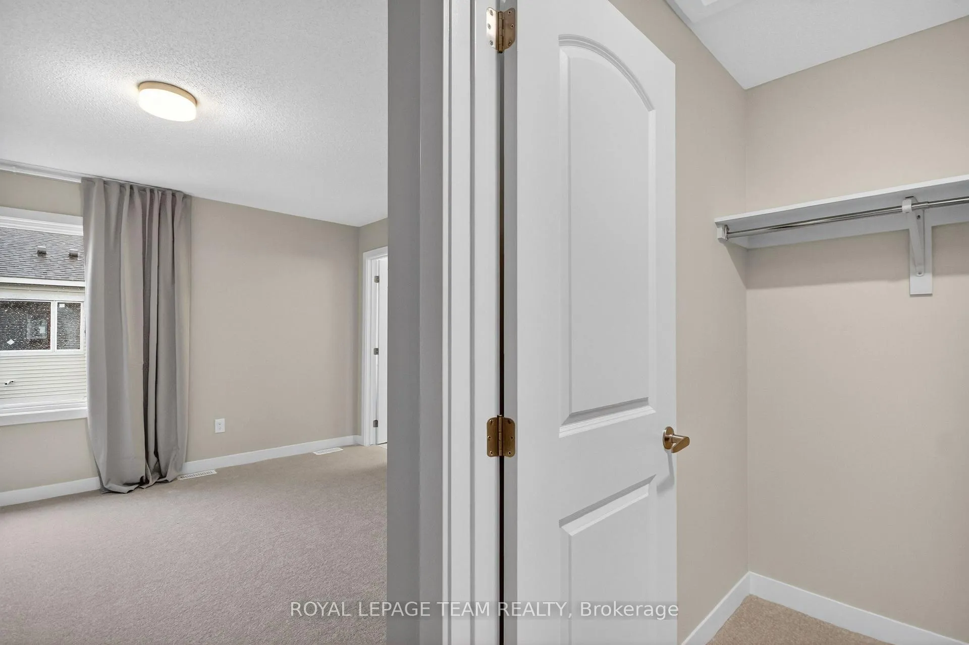 Photo 23 of 297 Les Emmerson Drive, Ottawa, Barrhaven - Heritage Park — HOMEH