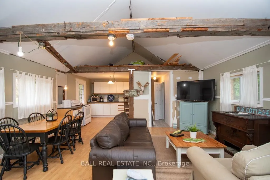 Photo 33 of 926 Gilchrist Bay, Douro-Dummer — HOMEH