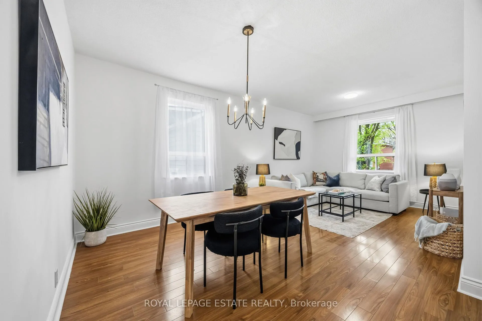 Photo 5 of 293 Harvie Avenue, Toronto, Caledonia-Fairbank — HOMEH