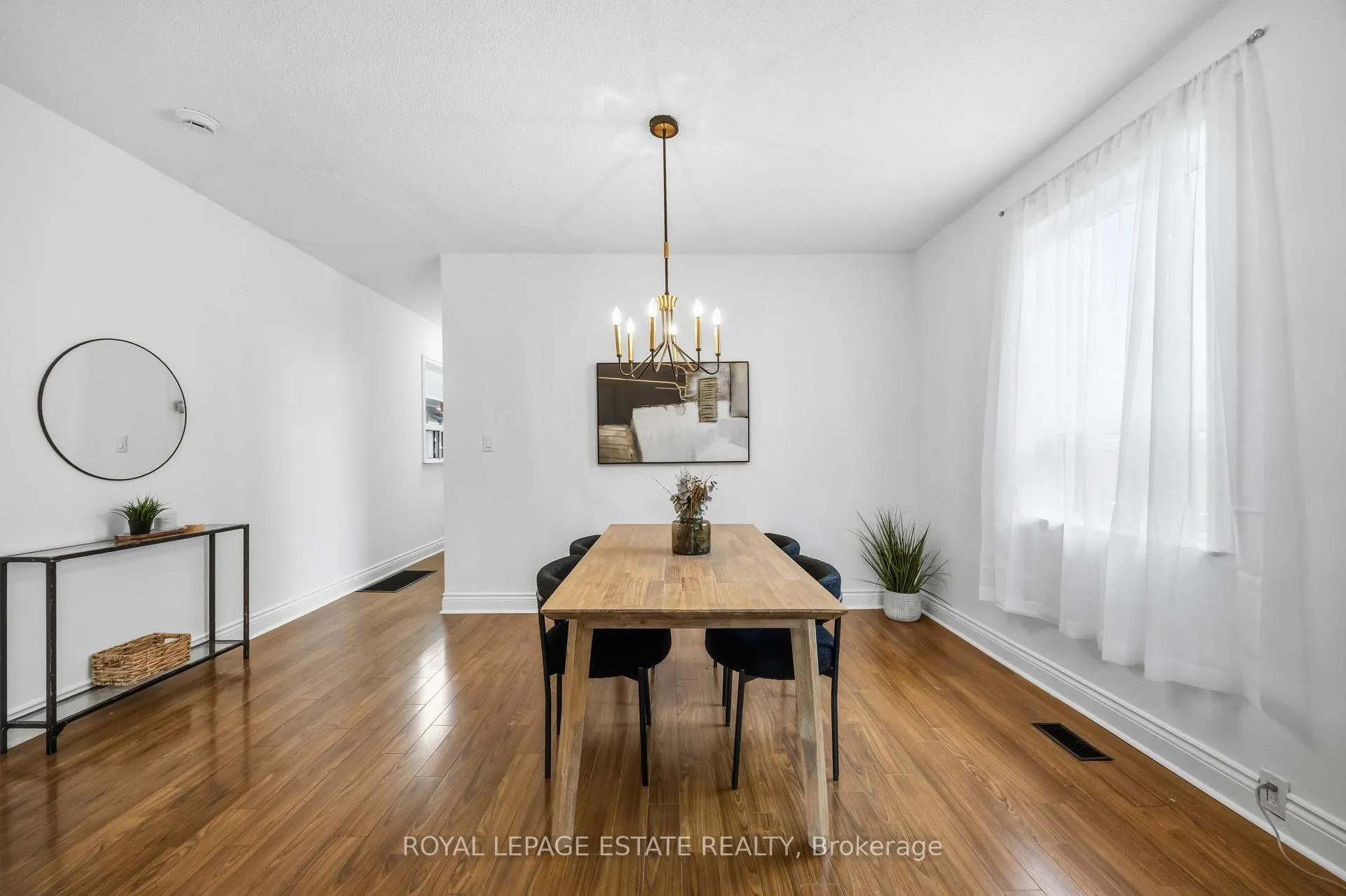 Photo 6 of 293 Harvie Avenue, Toronto, Caledonia-Fairbank — HOMEH