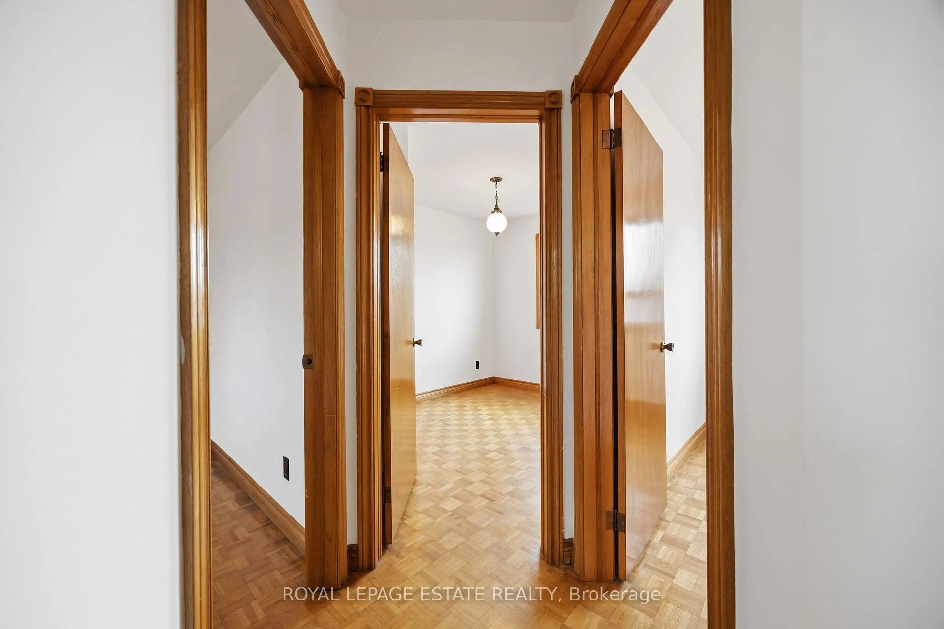 Photo 12 of 293 Harvie Avenue, Toronto, Caledonia-Fairbank — HOMEH