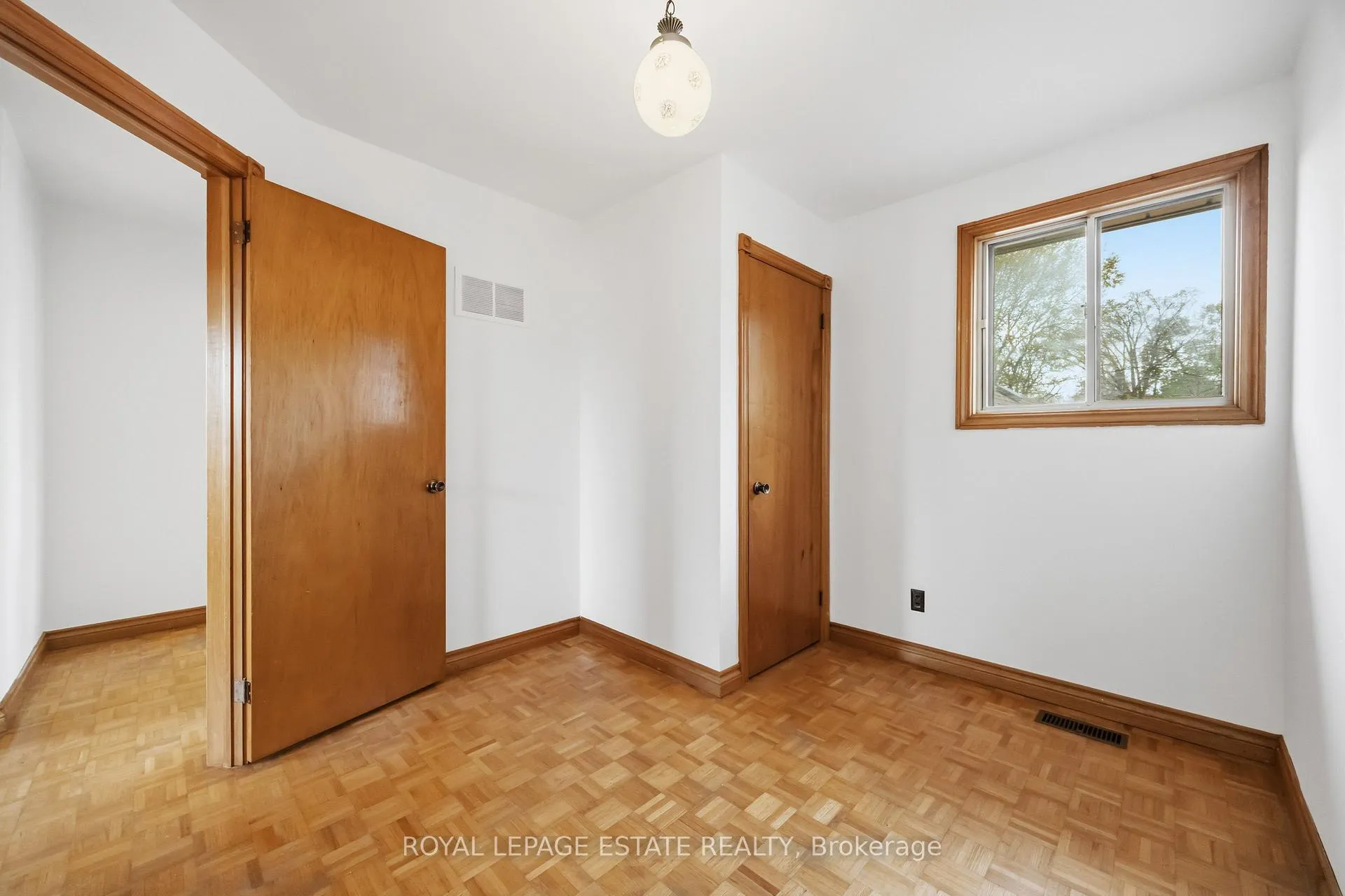 Photo 13 of 293 Harvie Avenue, Toronto, Caledonia-Fairbank — HOMEH