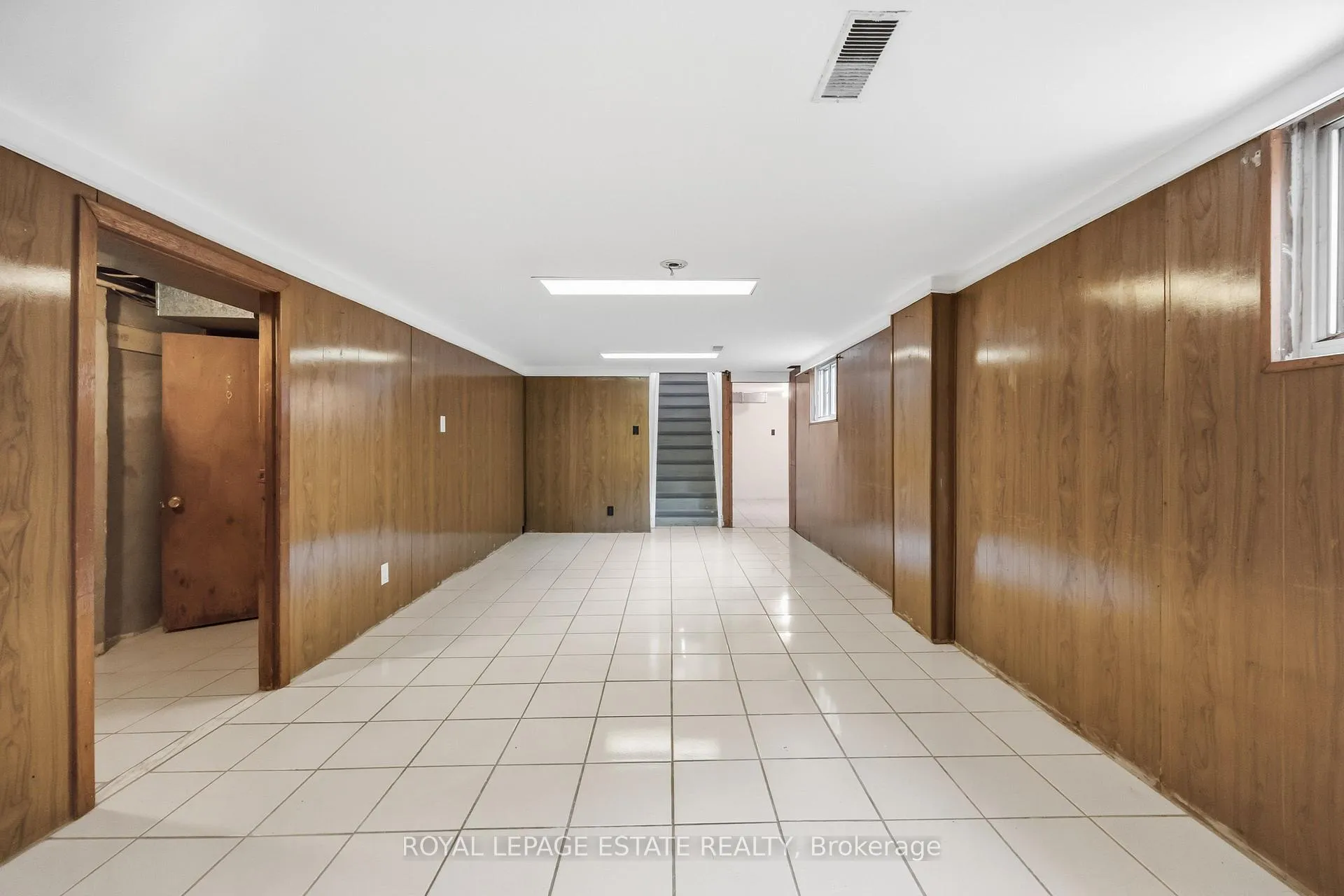 Photo 17 of 293 Harvie Avenue, Toronto, Caledonia-Fairbank — HOMEH