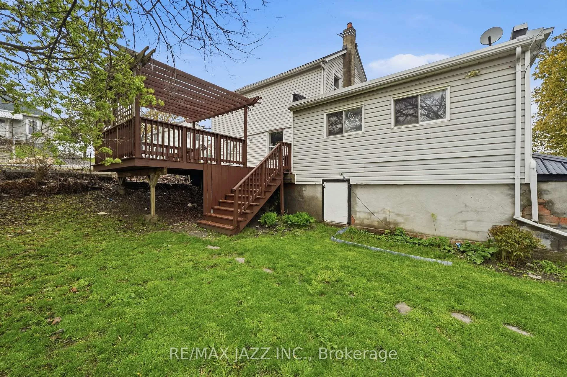 Photo 37 of 41 Baldwin Street, Belleville, Belleville Ward — HOMEH